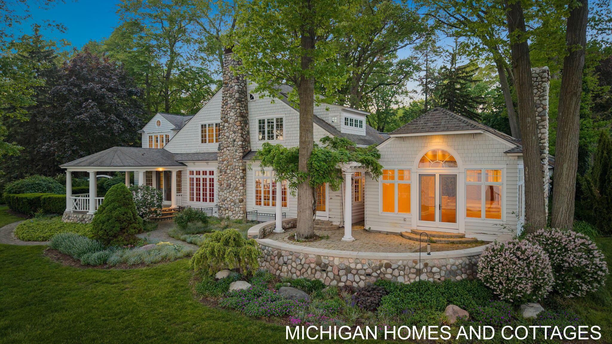 N Shore Dr, Holland, MI 49424