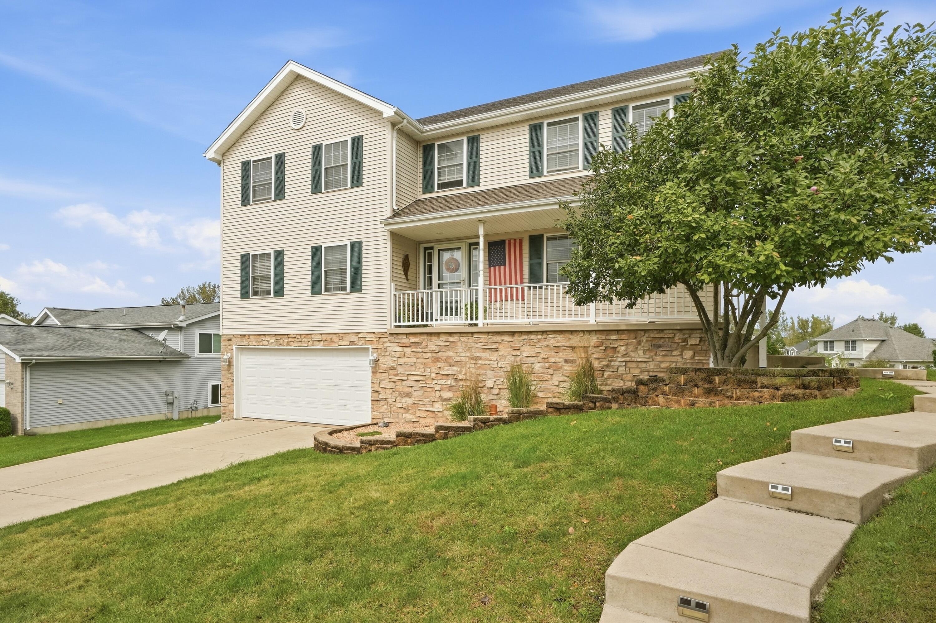 W 126th Pl, Crown Point, IN 46307