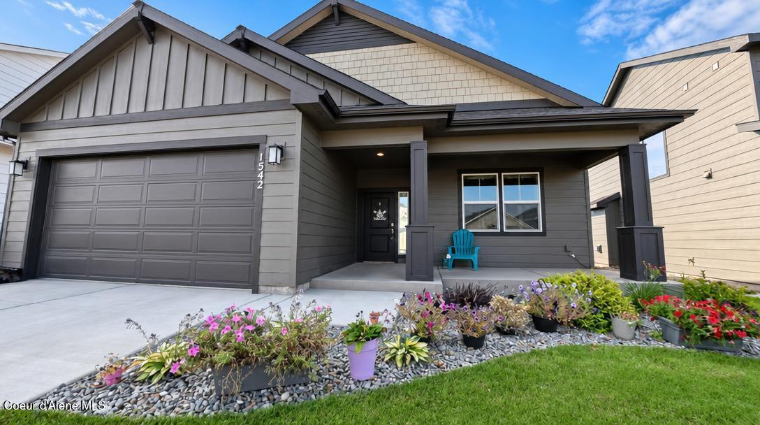 W Okanogan Ave, Post Falls, ID 83854