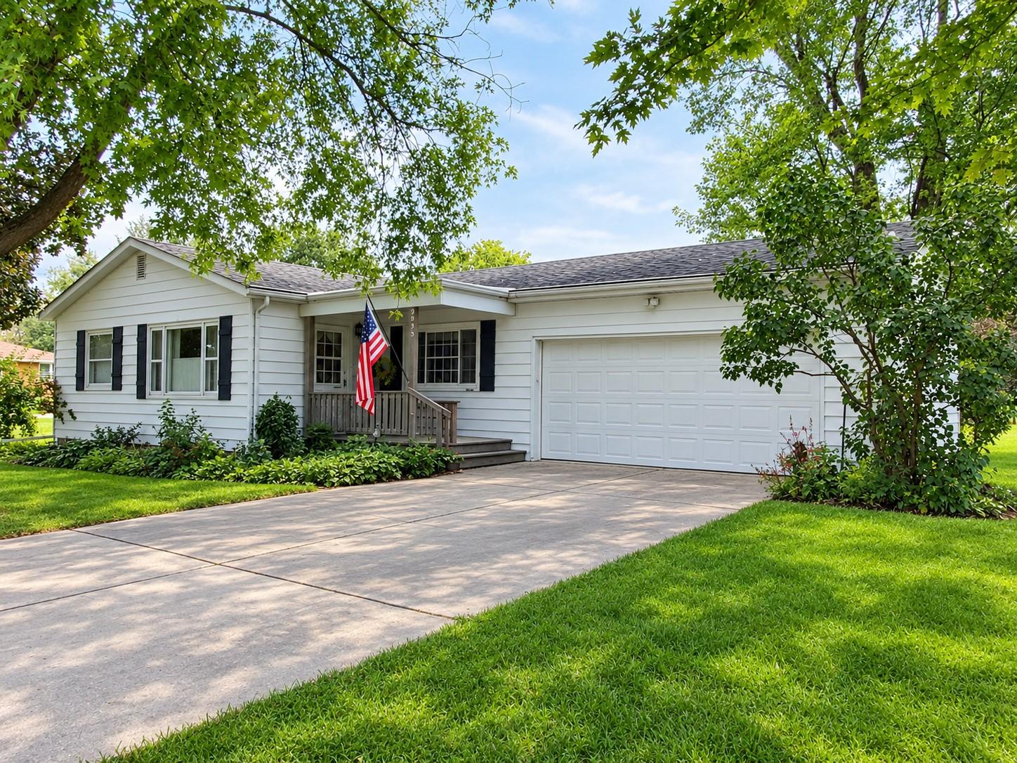 E 777th Rd, Utica, IL 61373