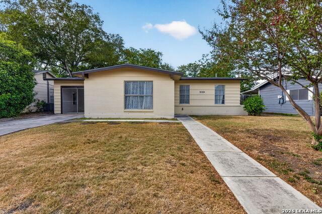Park Ln, Universal City, TX 78148