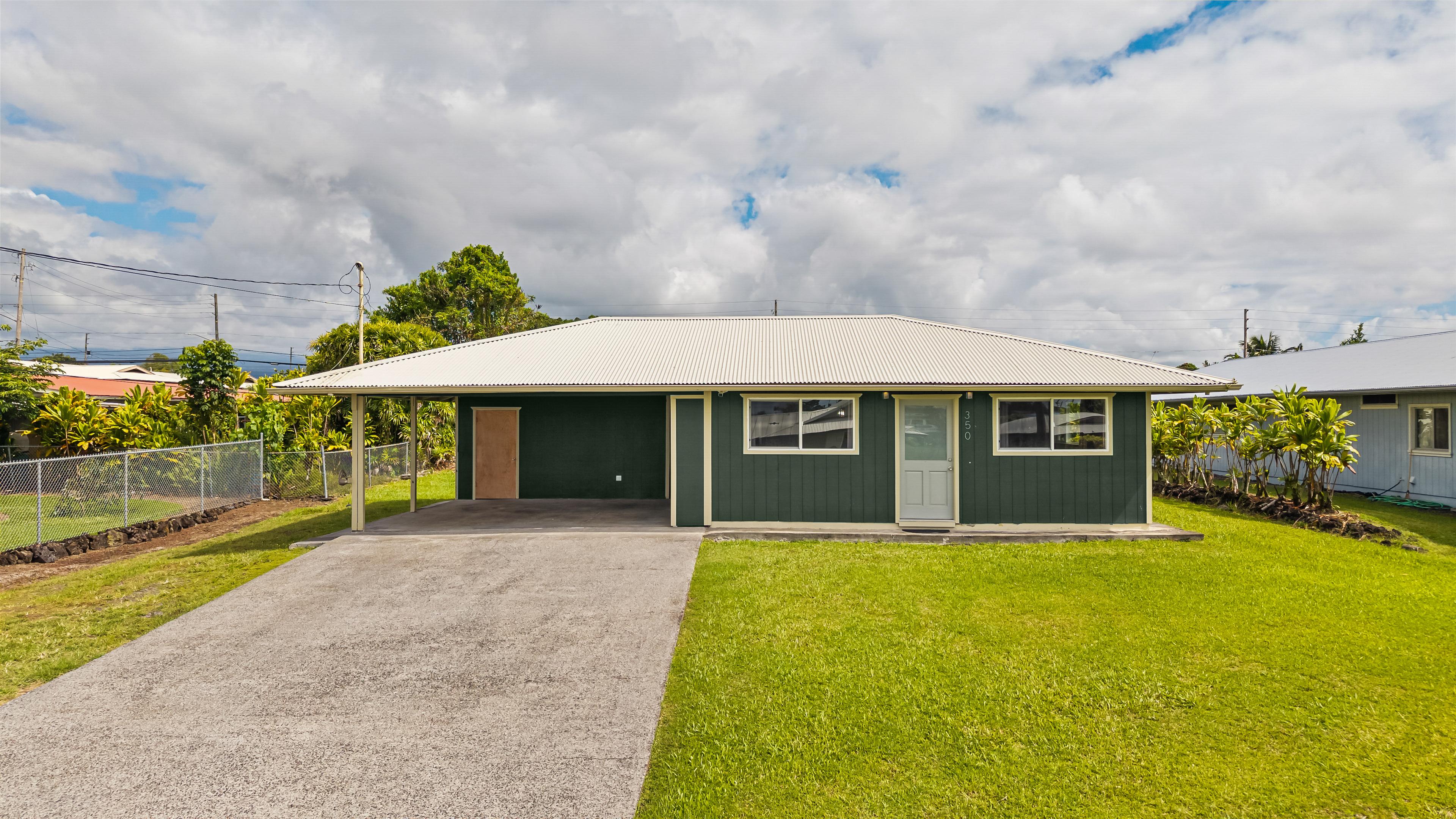 Kamanelo Pl, Hilo, HI 96720