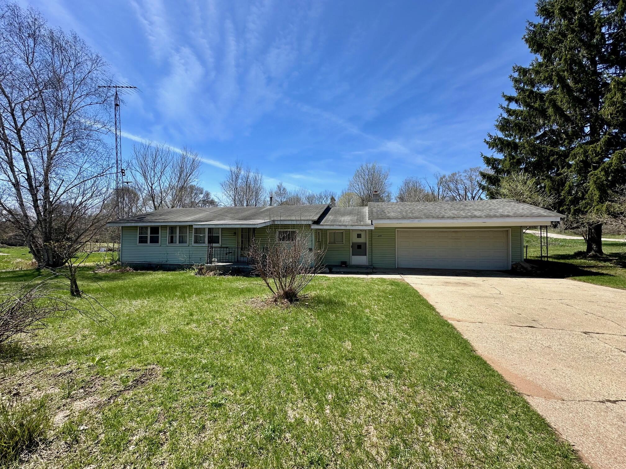 Mclaren Lake Rd, Hesperia, MI 49421