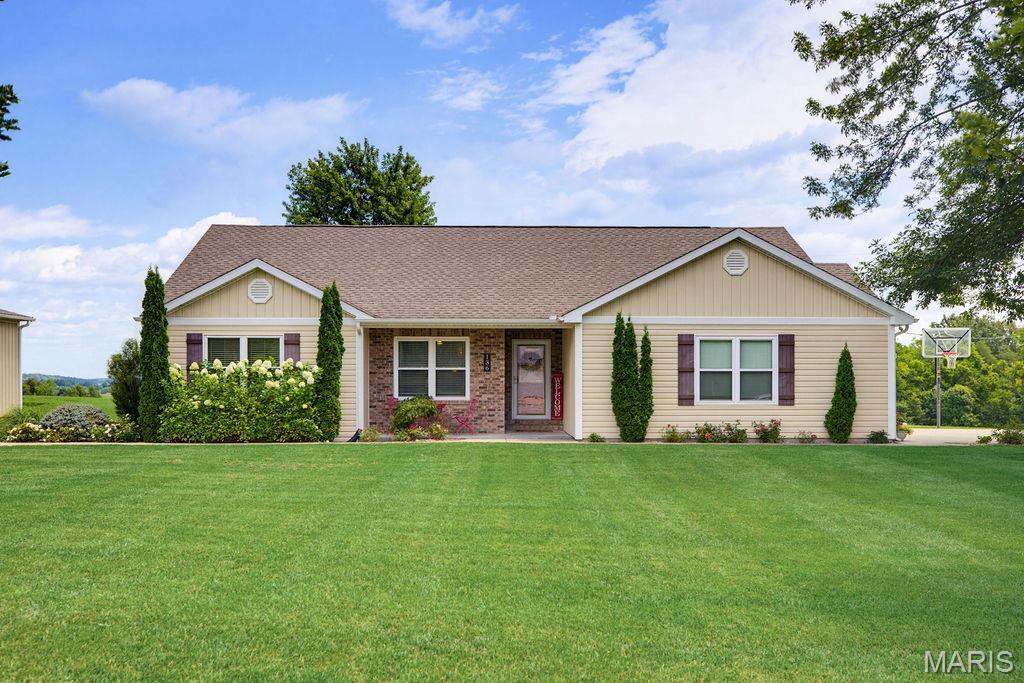 Raspberry Ln, Jackson, MO 63755