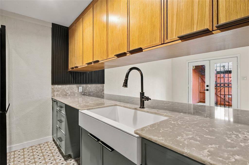 Fair Oaks Ave, Dallas, TX 75231