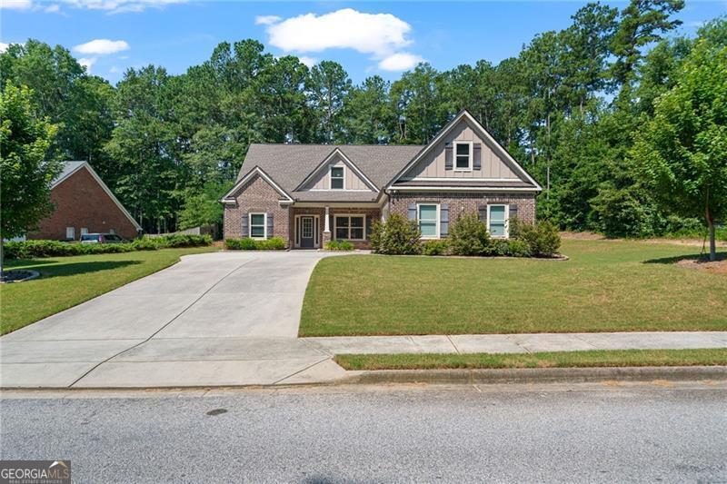 Edgewater Dr, Loganville, GA 30052