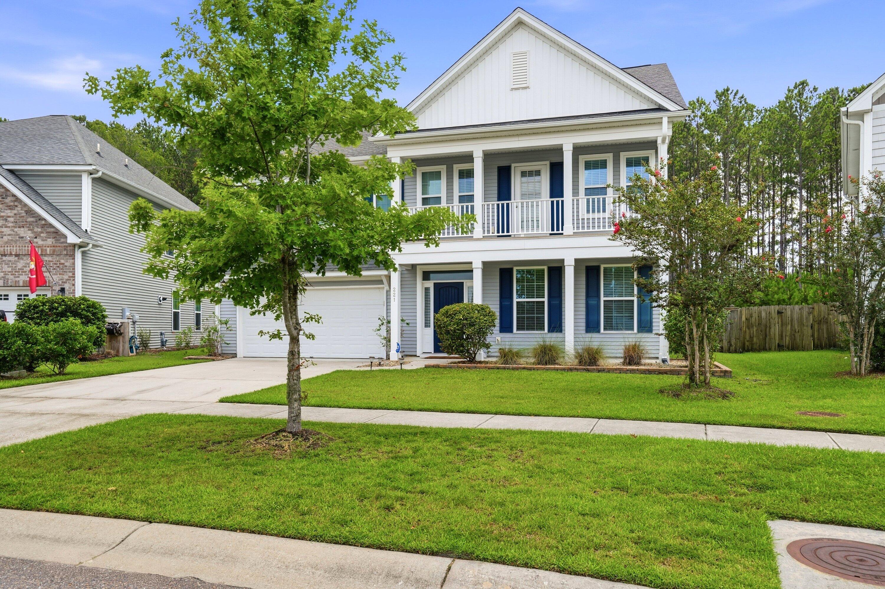 Saxony Loop, Summerville, SC 29486