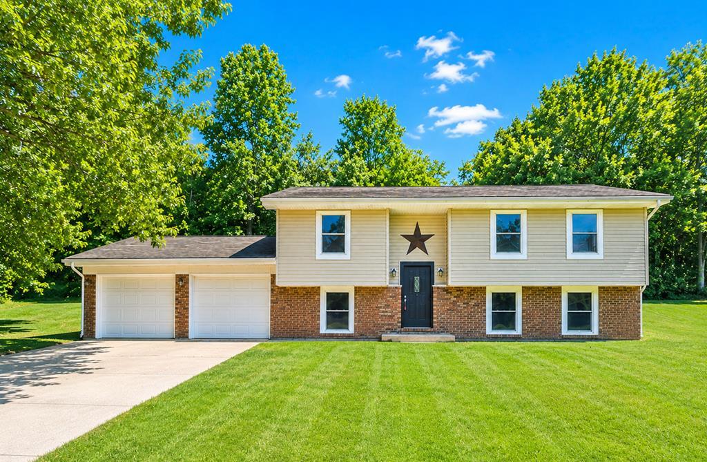 Carman Dr, Gallipolis, OH 45631