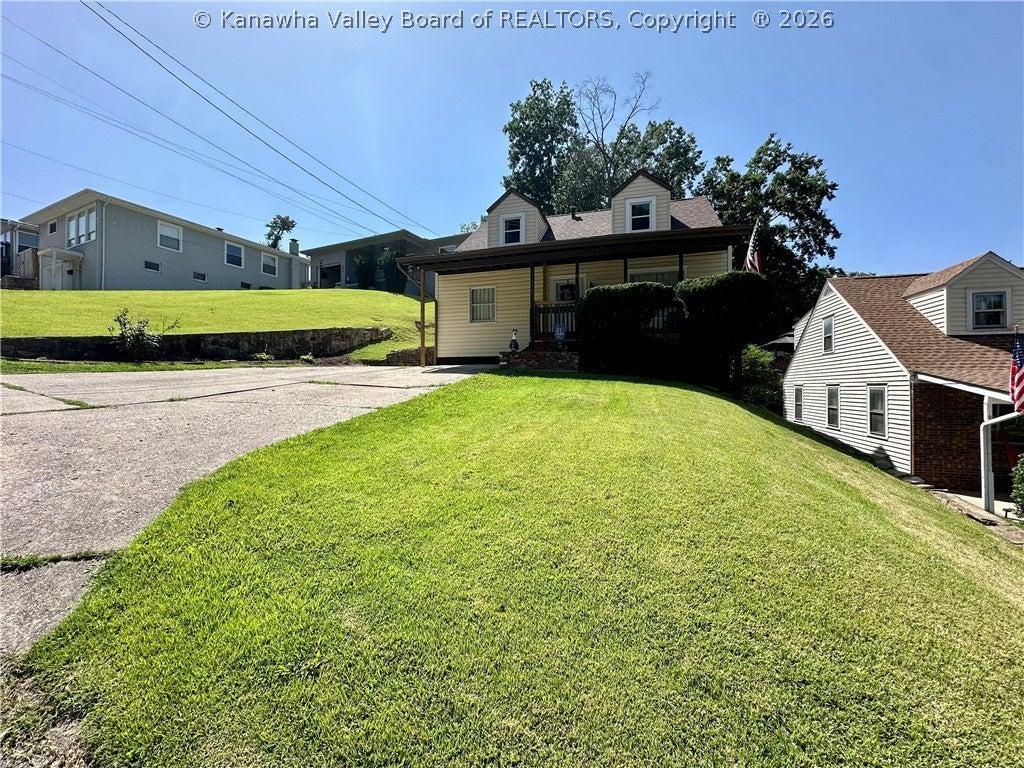 S Washington St, Saint Albans, WV 25177