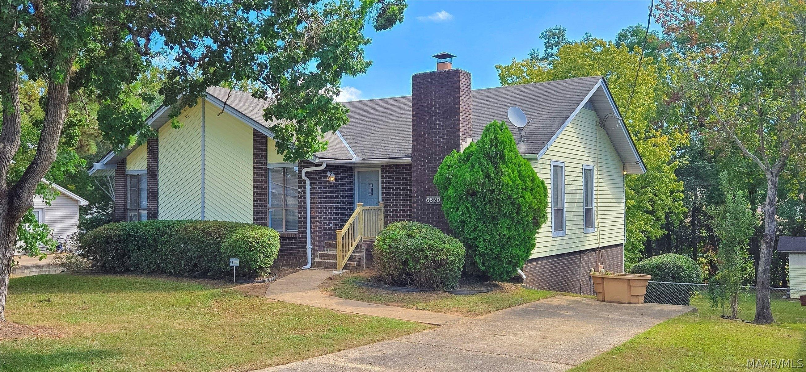 Spring Valley Dr, Elmore, AL 36025