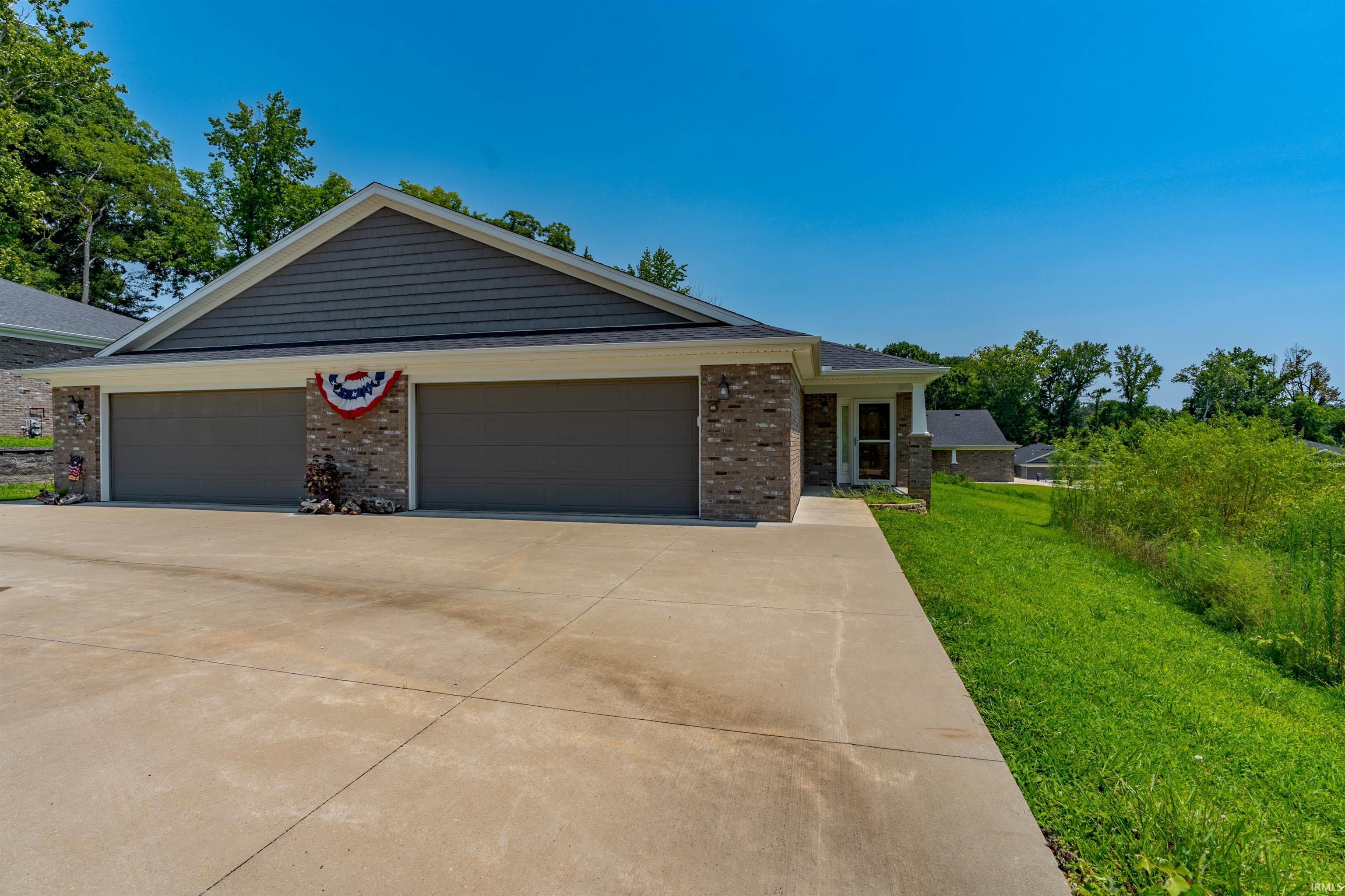Riley Ln, Evansville, IN 47710