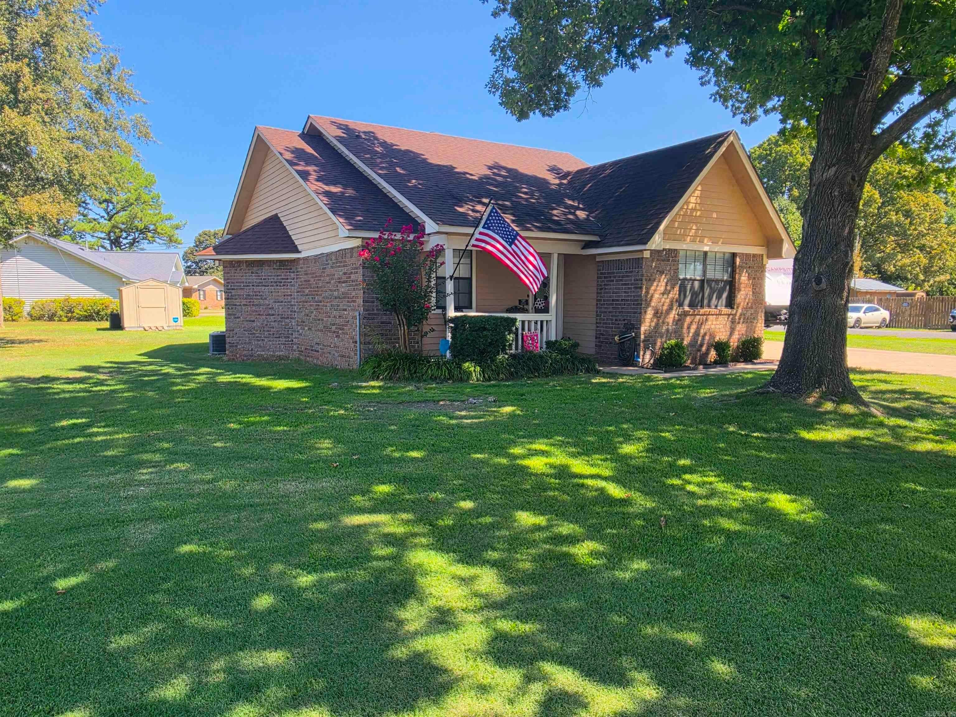 Lynn Ln, Lonoke, AR 72086
