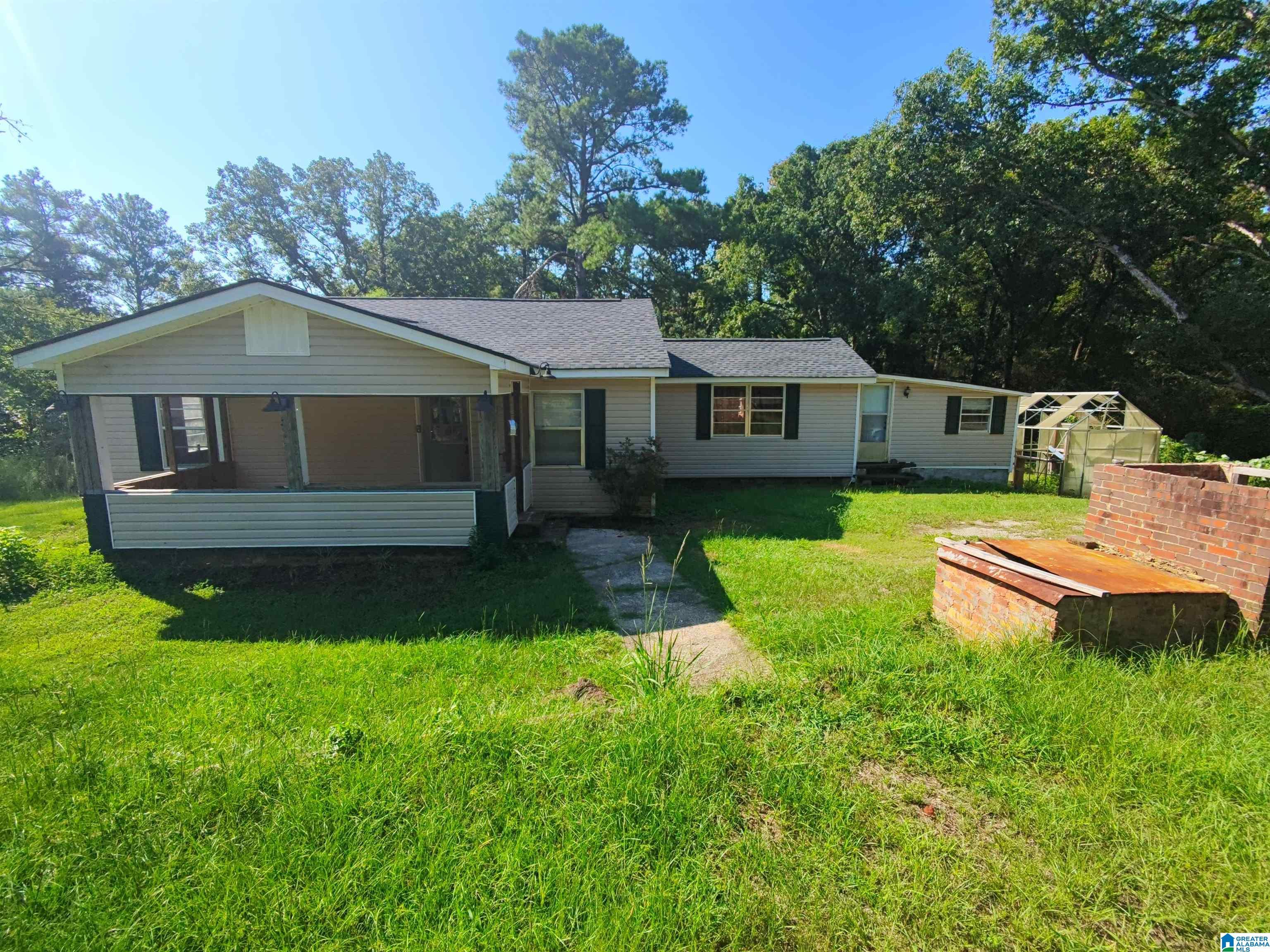 Bishop Rdg, West Blocton, AL 35184