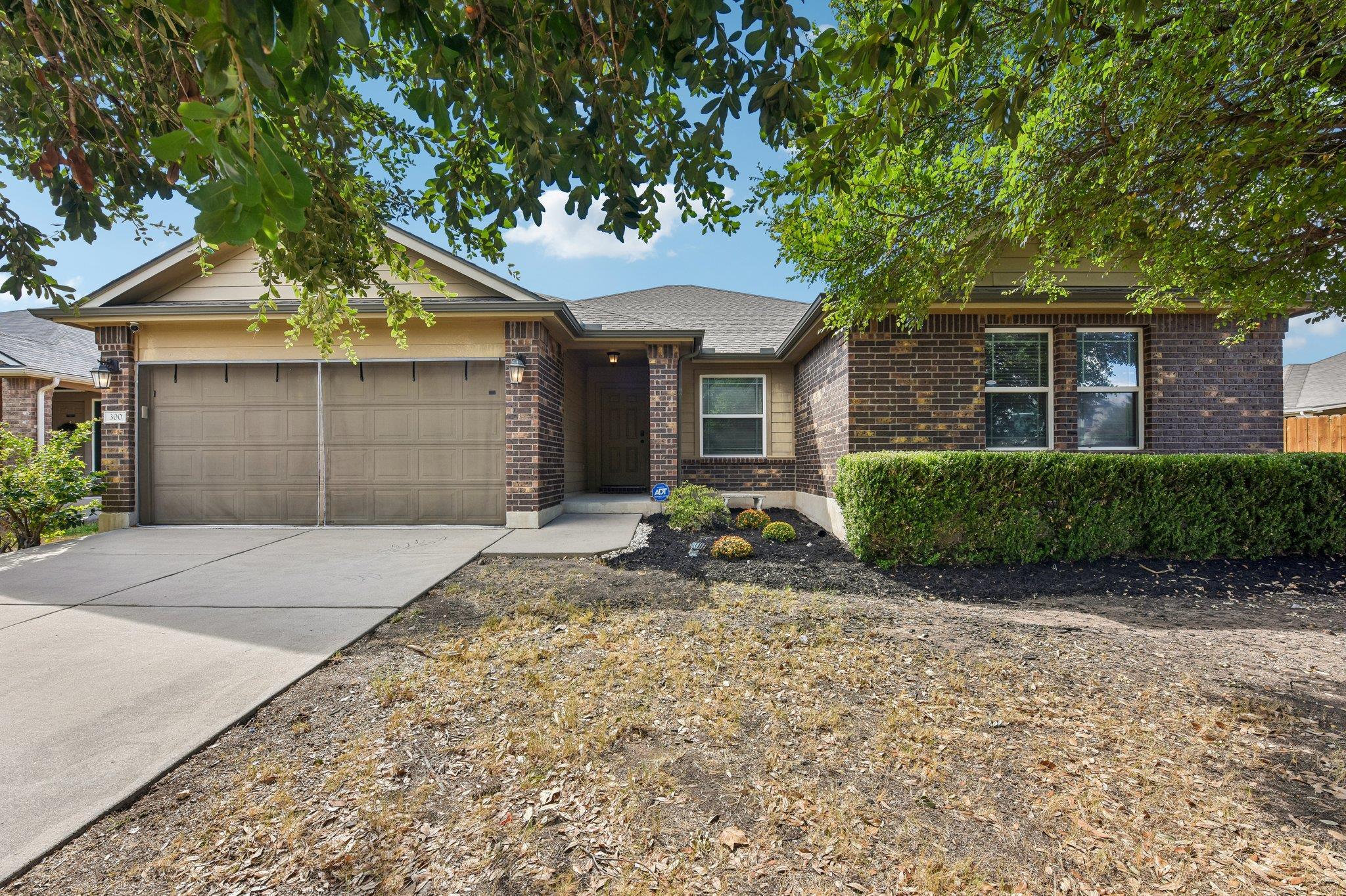 Hendelson Ln, Hutto, TX 78634