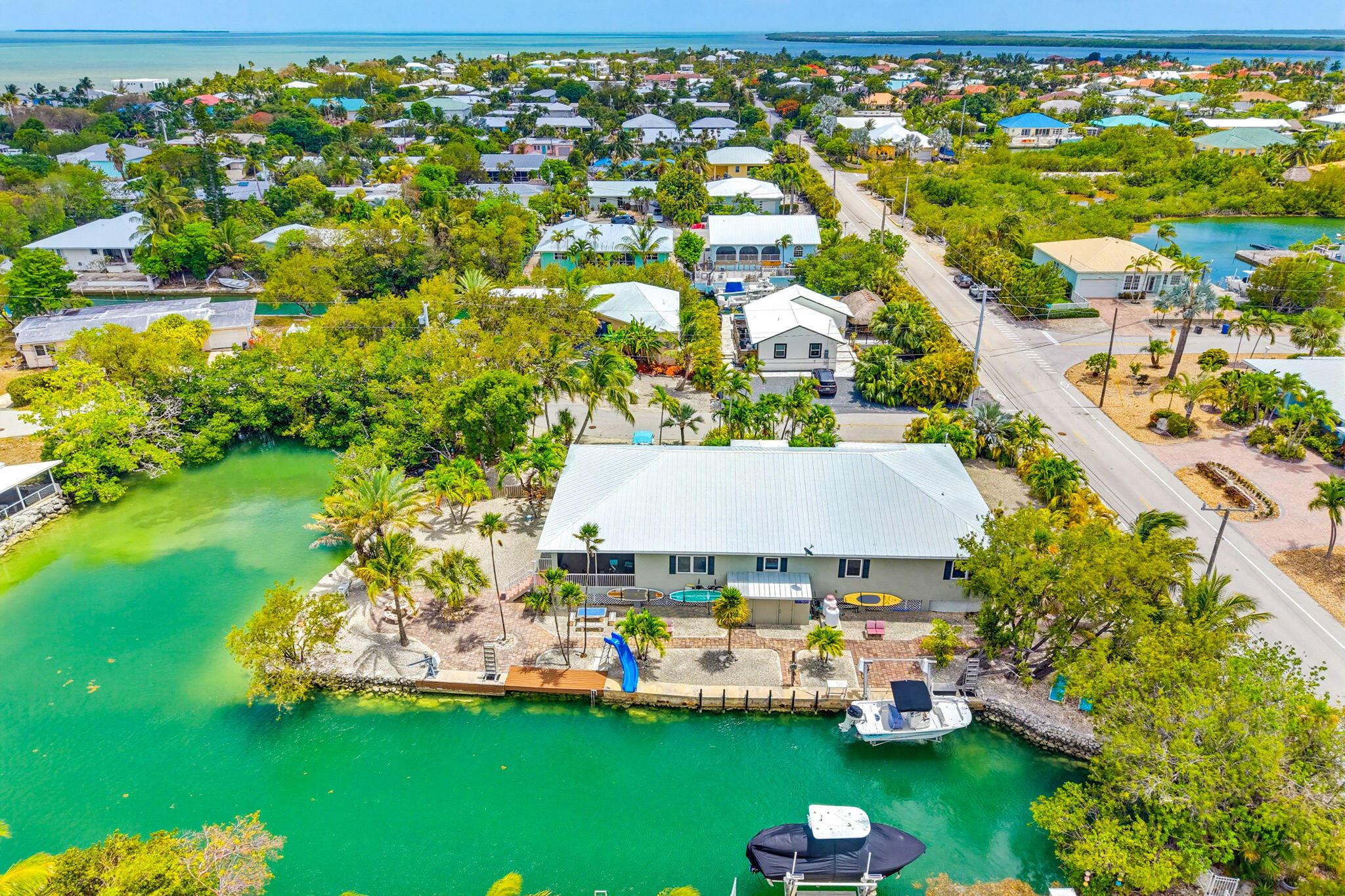 2nd Ave, Summerland Key, FL 33042