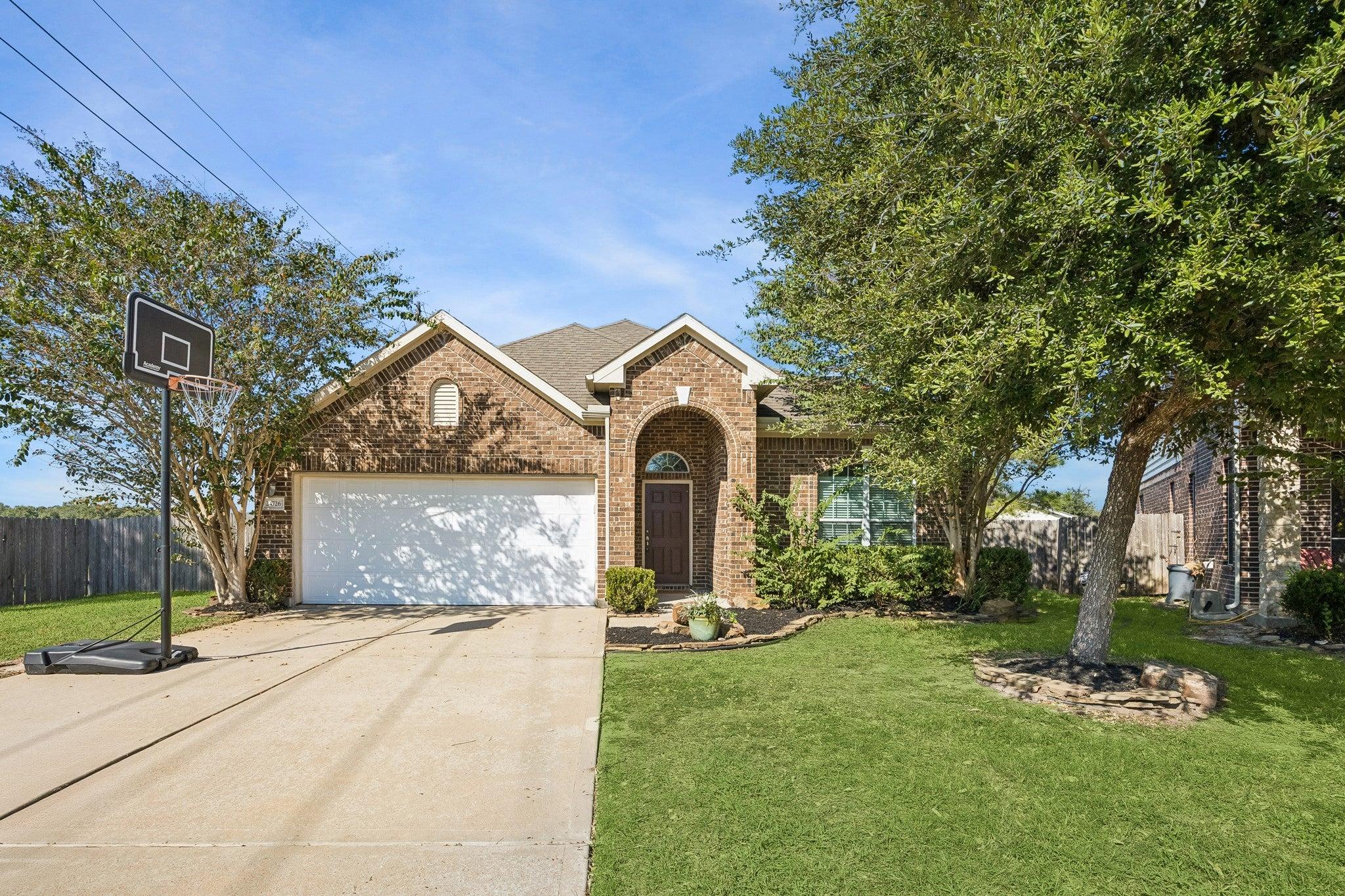 Forest Canopy Dr, Katy, TX 77493