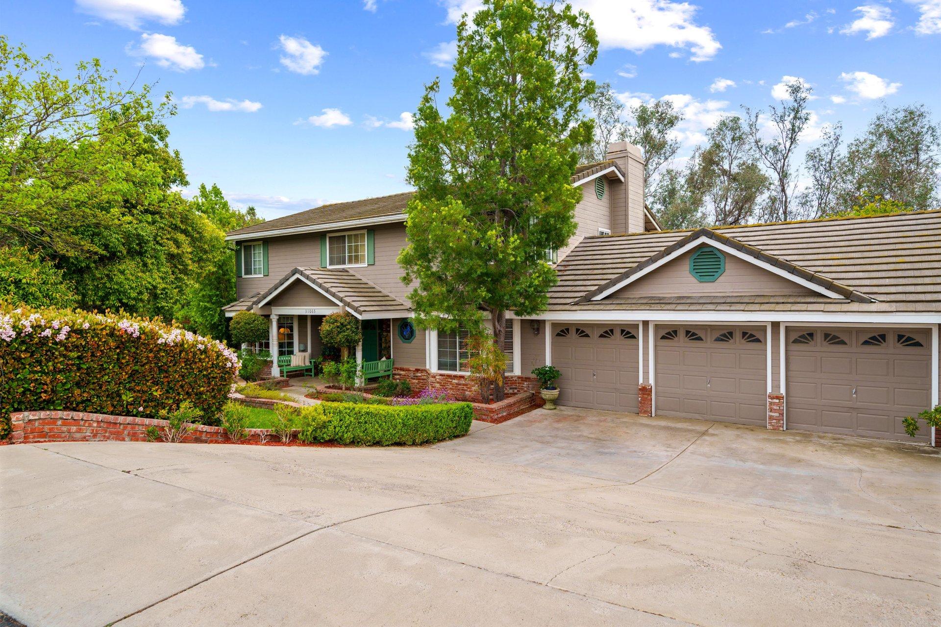 Avenida Del Reposo, Temecula, CA 92591