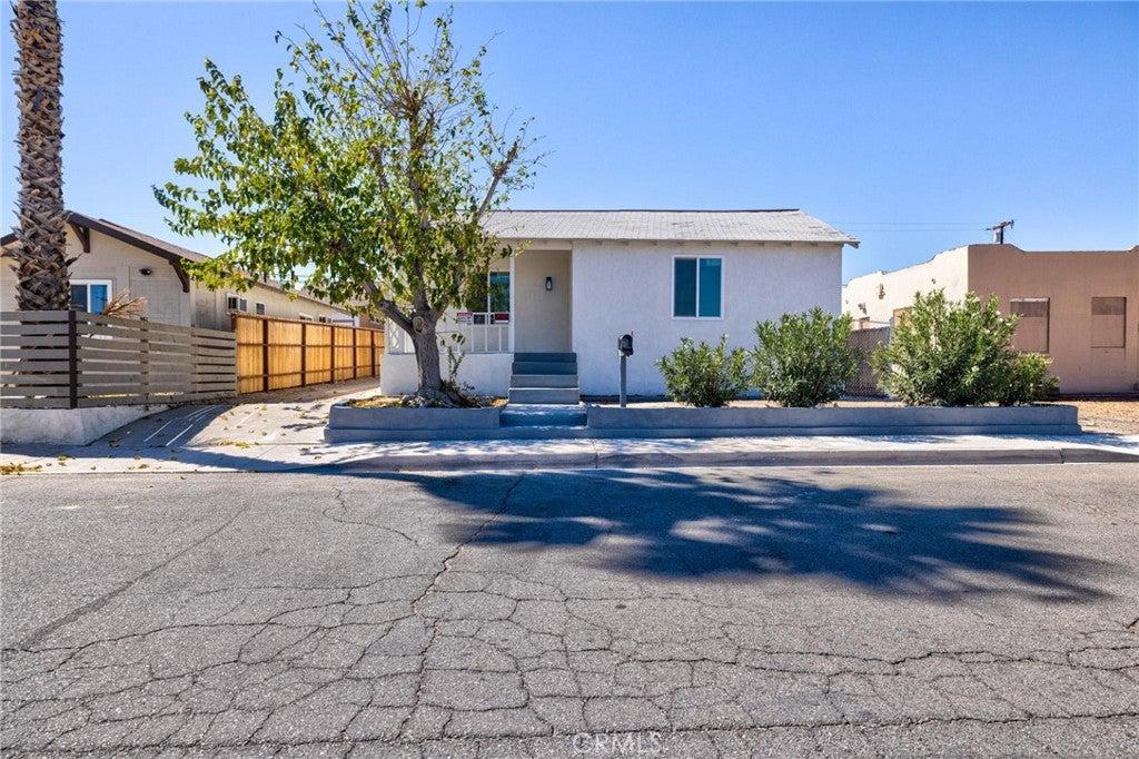 W Fredricks St, Barstow, CA 92311