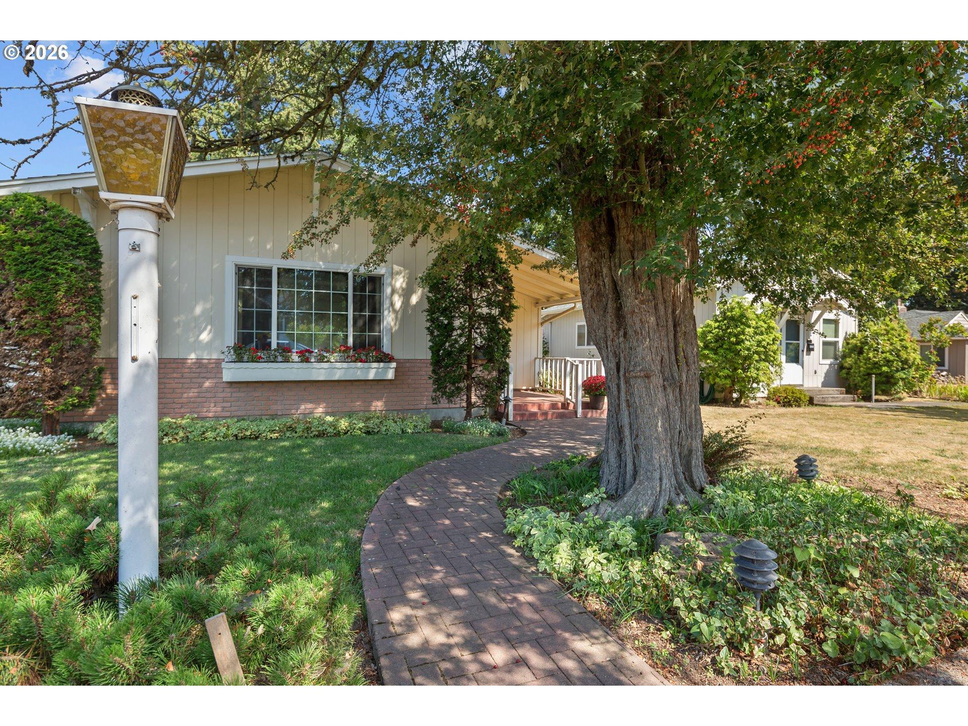 Ne Shaver St, Portland, OR 97220