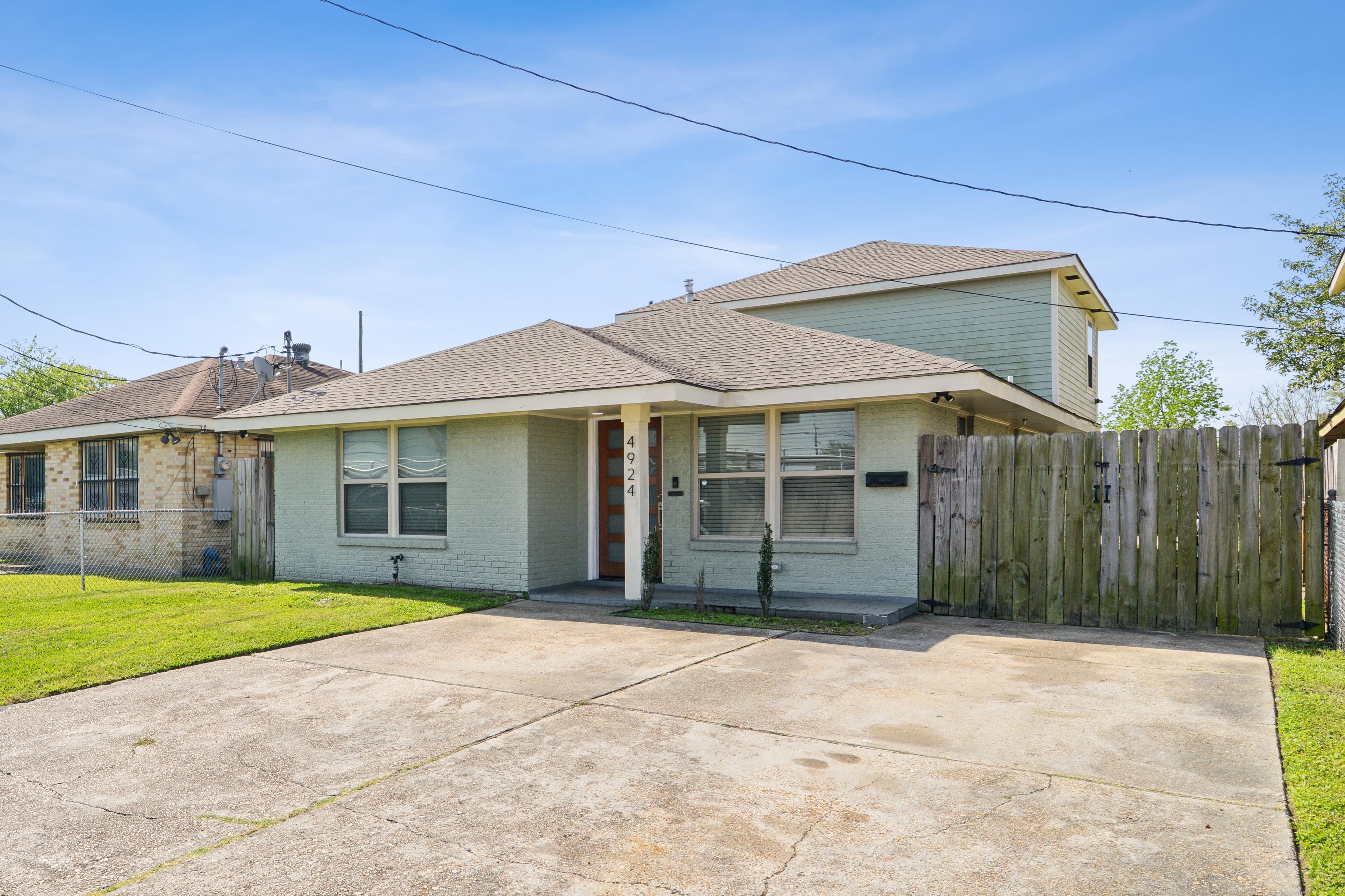 Saint Claude Ave, New Orleans, LA 70117