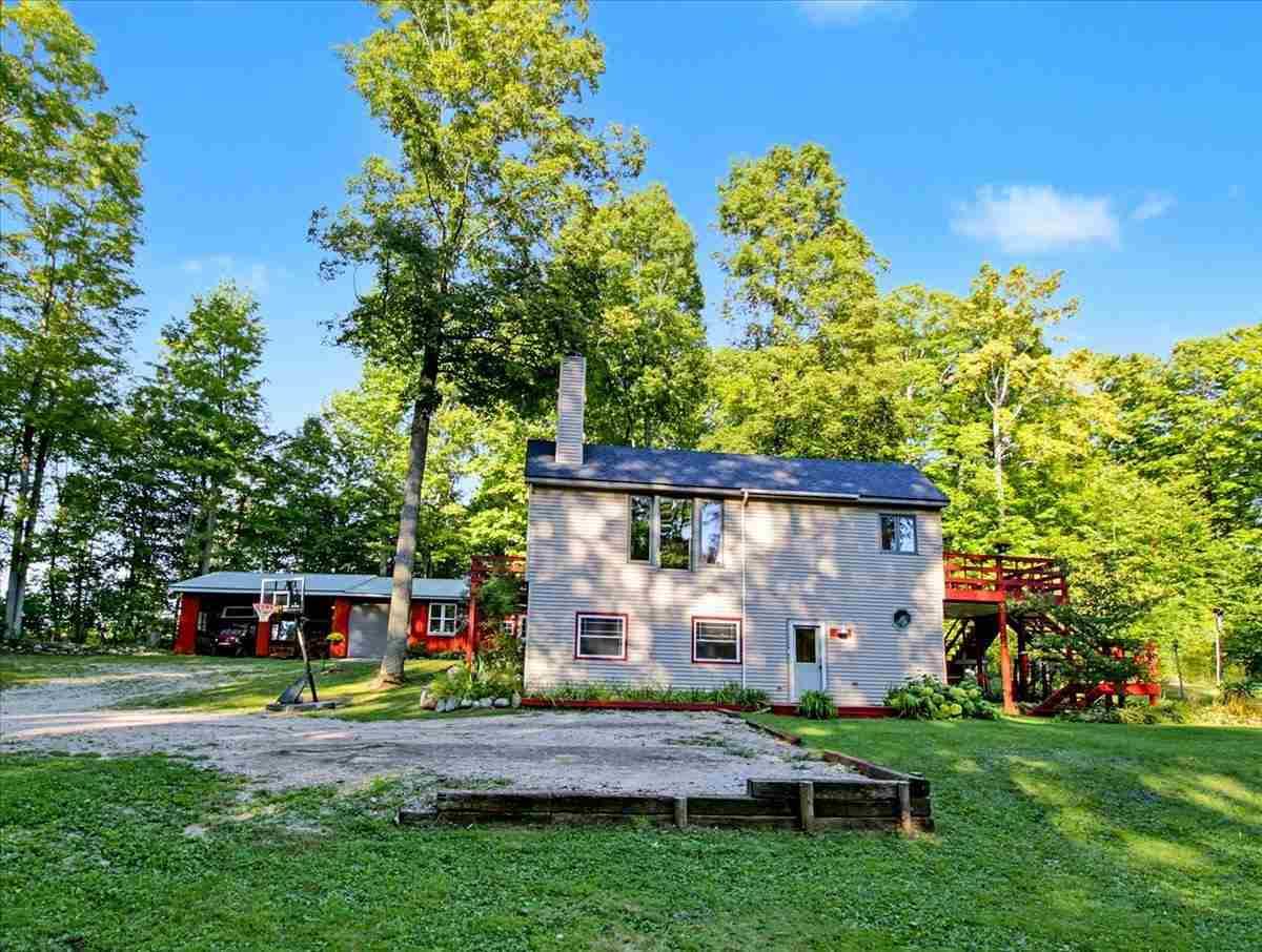N Miles Rd, Ellsworth, MI 49729