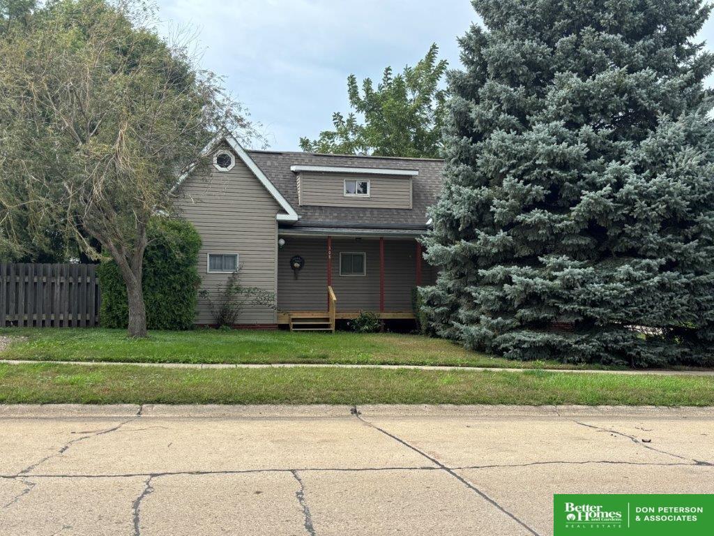 N Summit Ave, Hartington, NE 68739