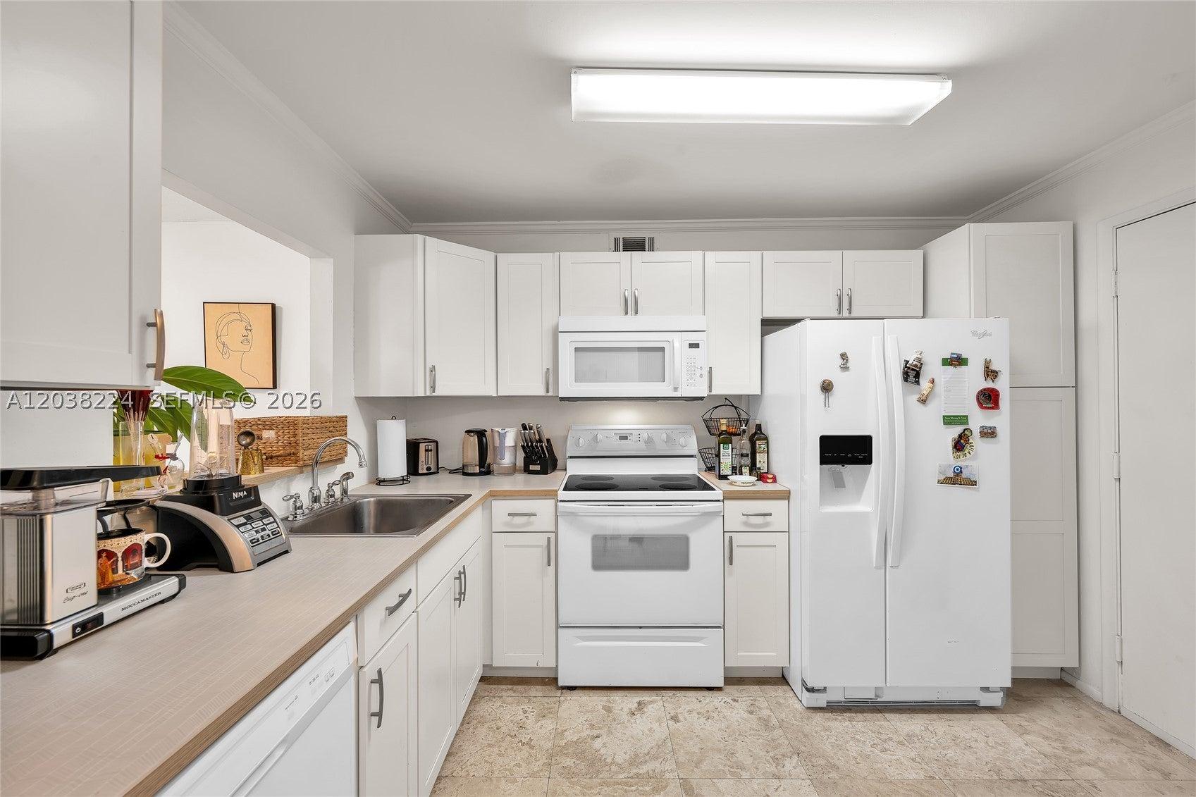 Meridian Ave, Miami Beach, FL 33139