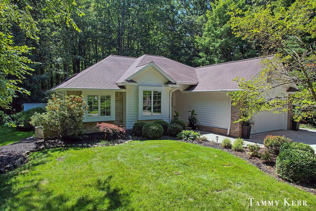 Bendemeer Dr, Fennville, MI 49408