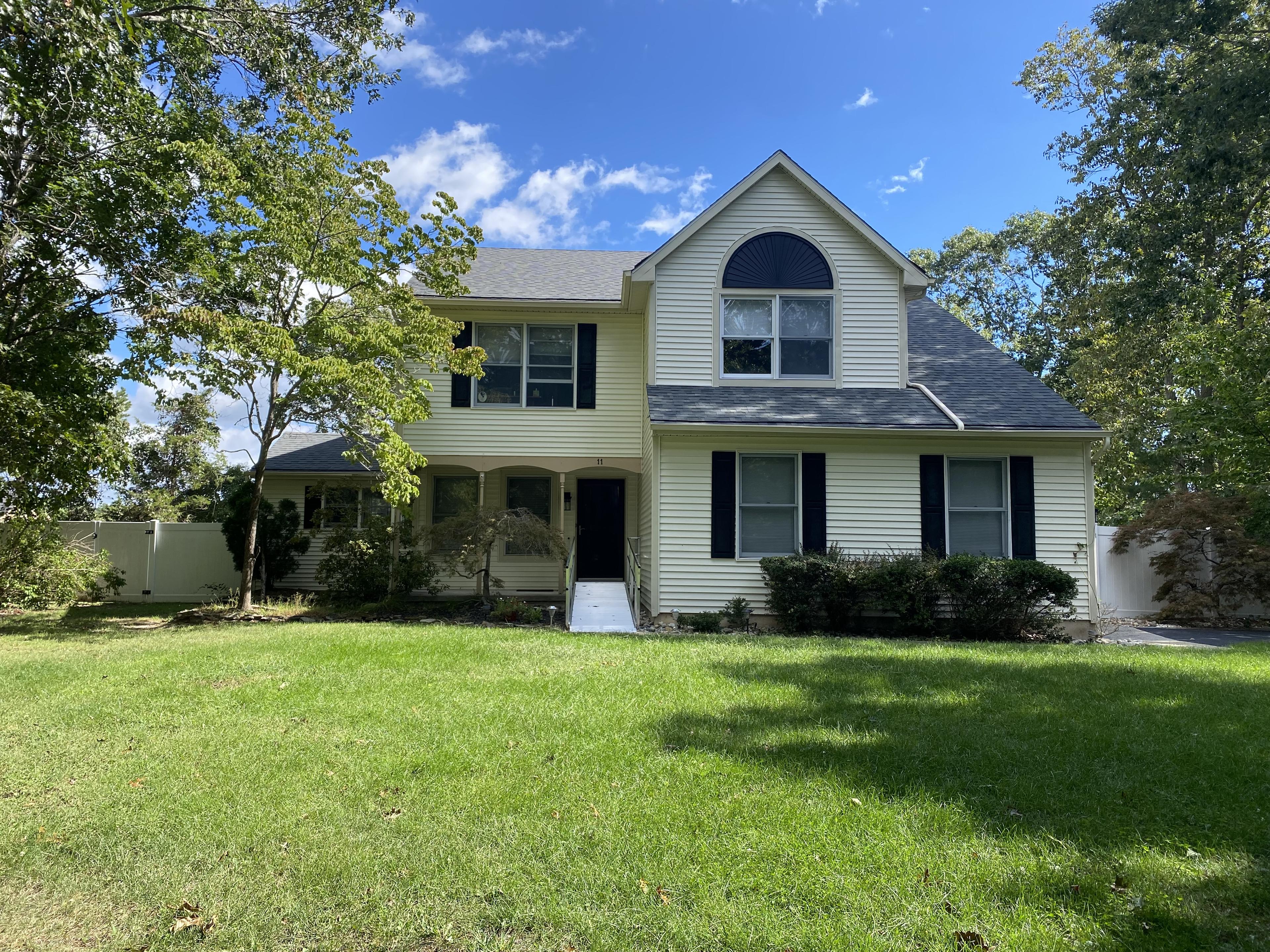 Lauradell Dr, Ocean View, NJ 08230