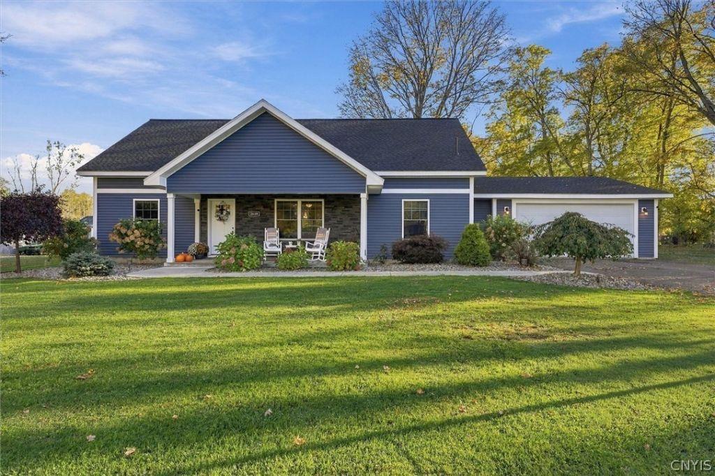 W Brutus St, Weedsport, NY 13166