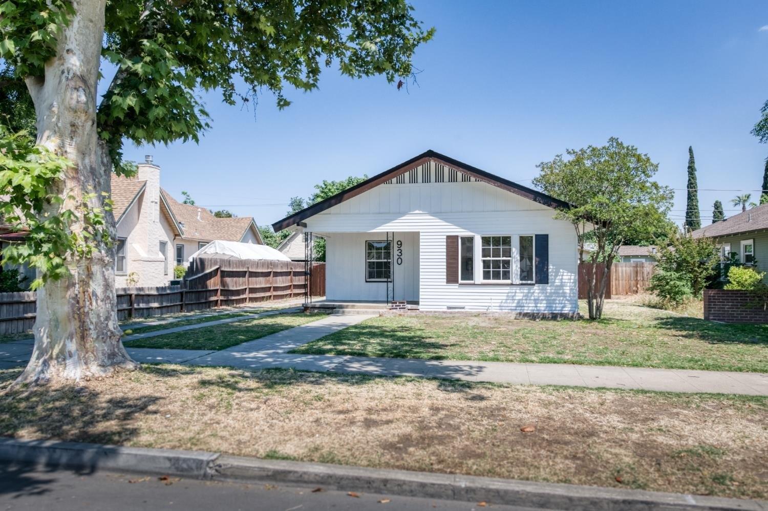N Arthur Ave, Fresno, CA 93728