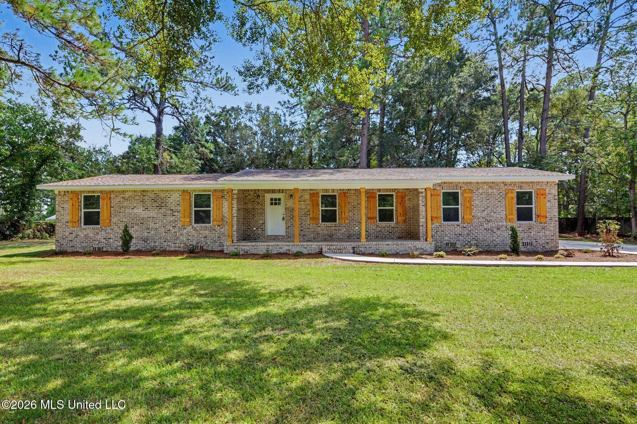 Dixie Hill Dr, Moss Point, MS 39562