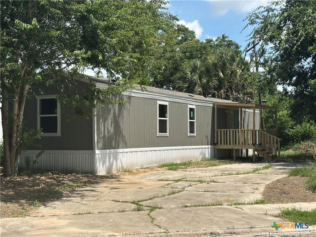 Blyth Rd, Victoria, TX 77904