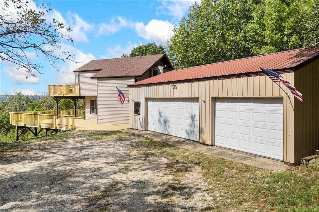 Cherry Tree Ln, Harrison, AR 72601