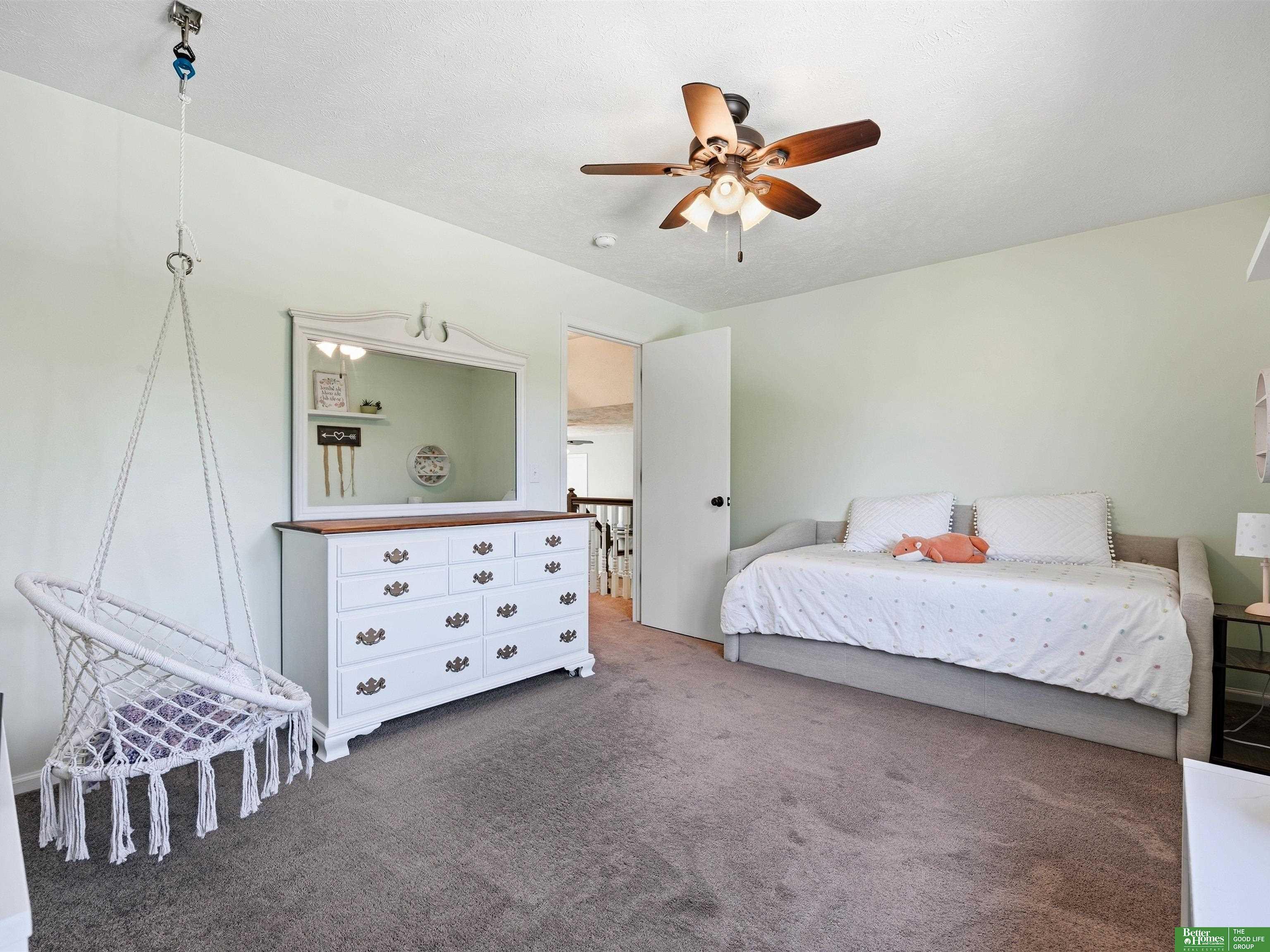 S 220th St, Elkhorn, NE 68022