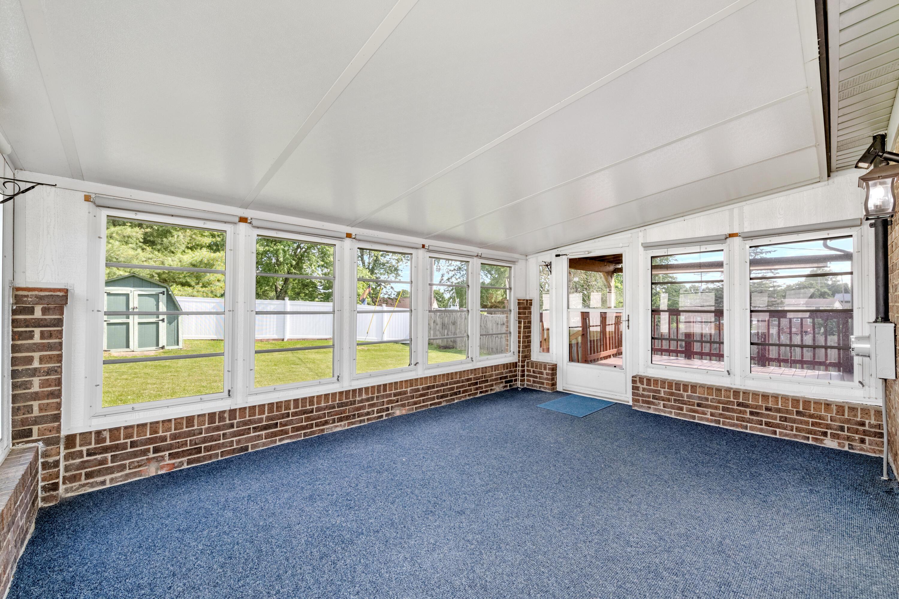 Cayton Rd, Florence, KY 41042