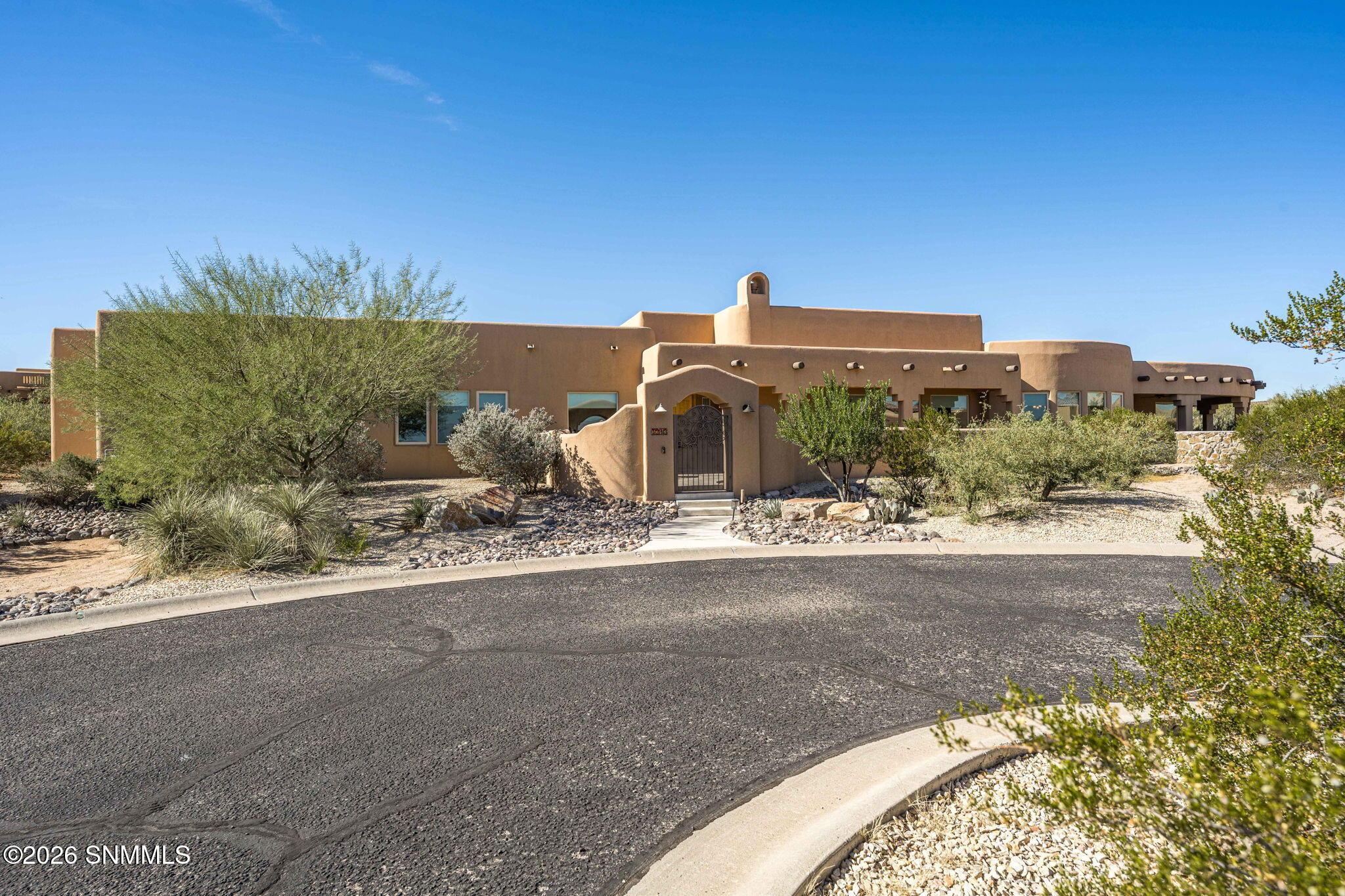 Madera Vieja Ct, Las Cruces, NM 88007