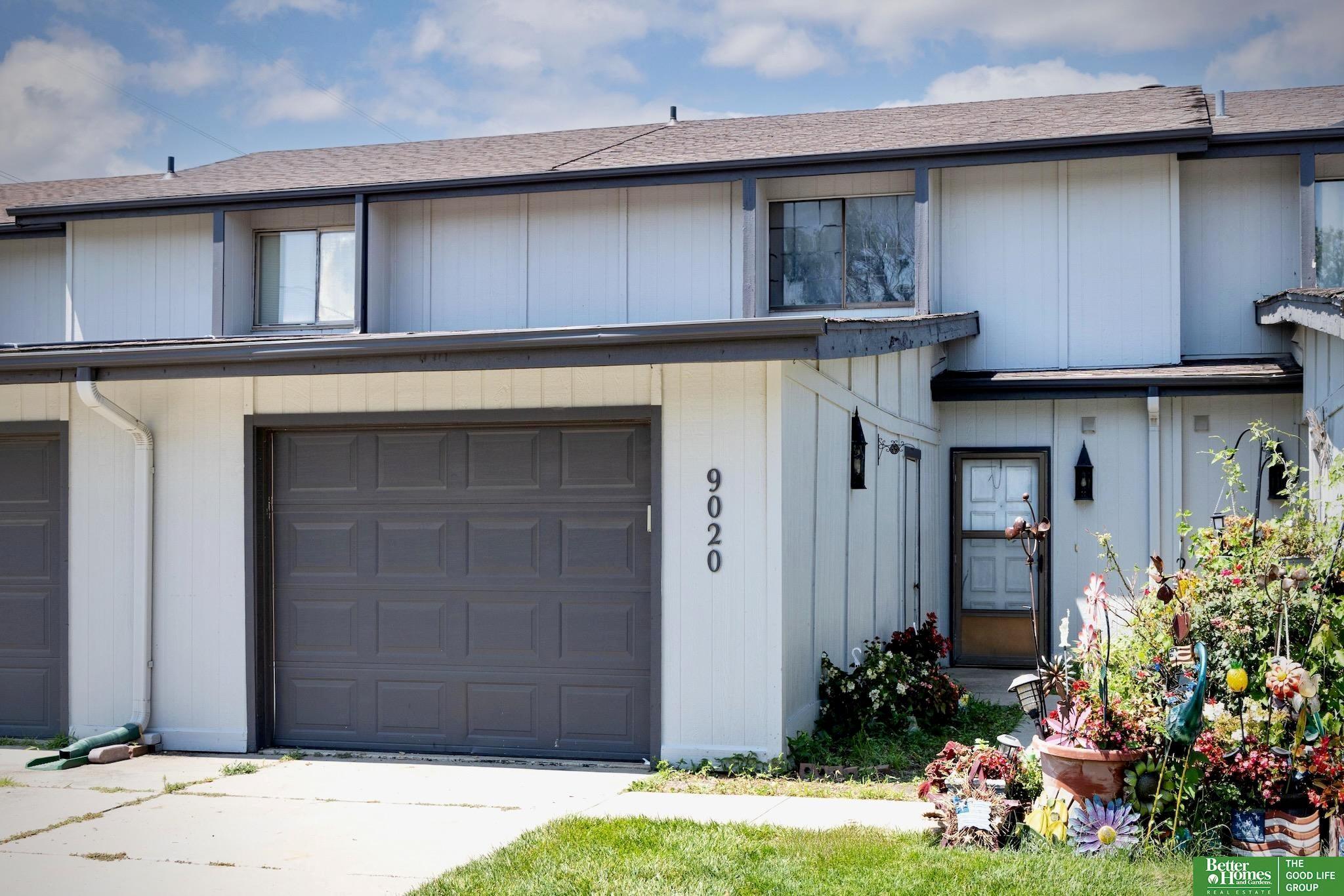 Gary Cir, Omaha, NE 68138