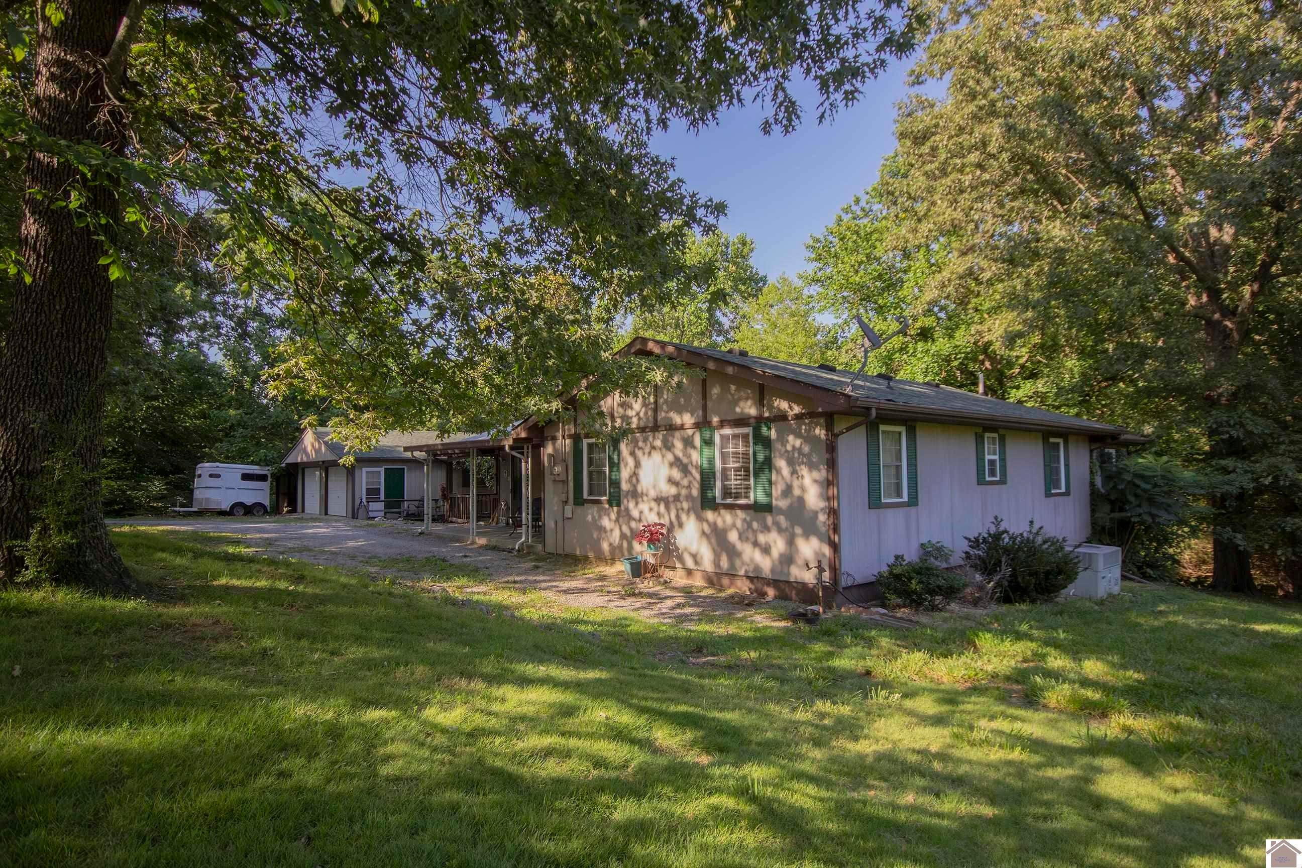 Holt Rd, Kuttawa, KY 42055