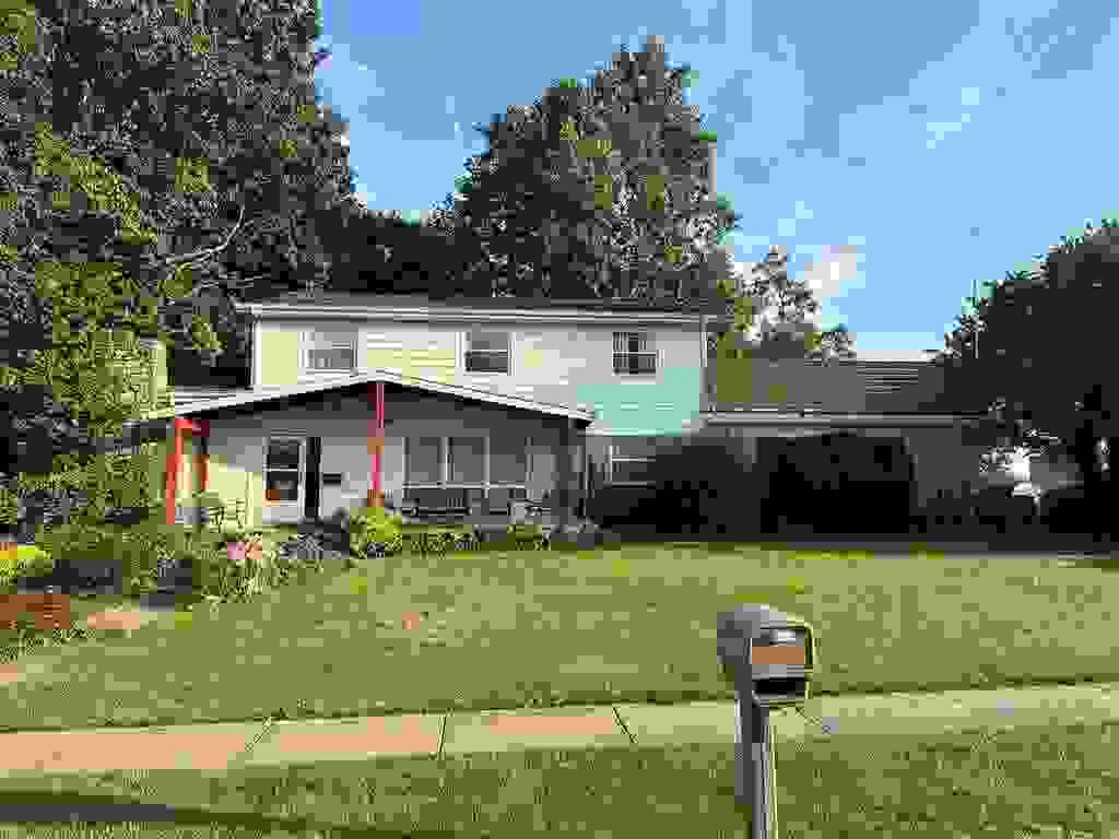 Ranch Rd, Connersville, IN 47331