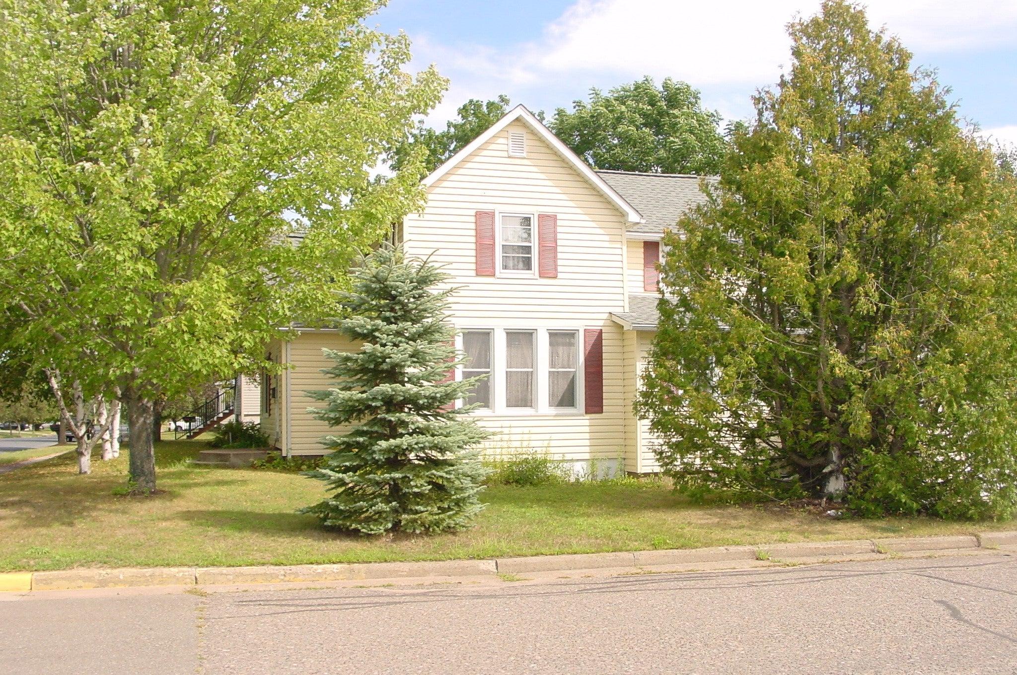 Lake Ave E, Ladysmith, WI 54848