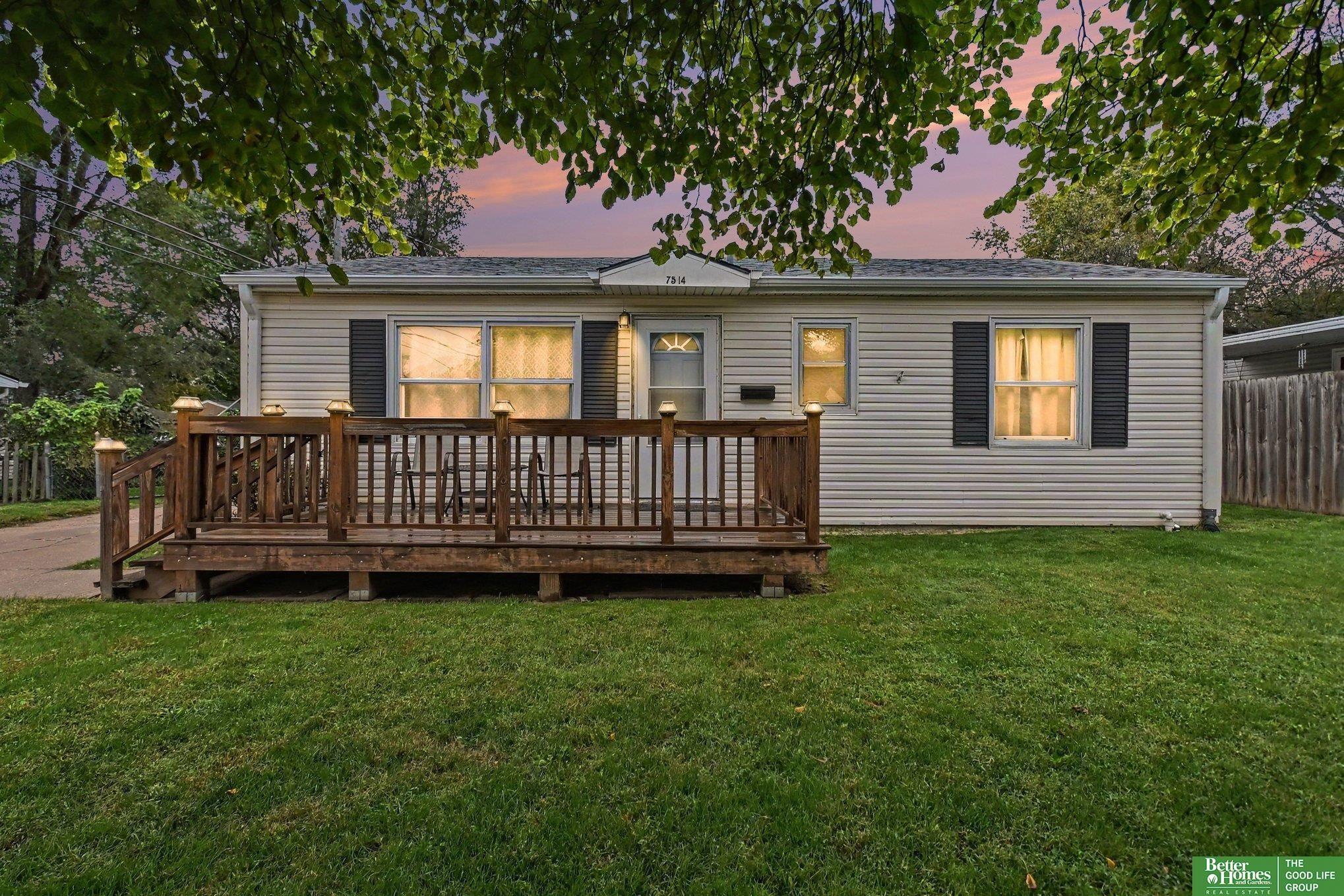 Diane Ct, La Vista, NE 68128