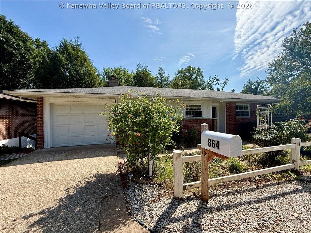 Carroll Rd, Charleston, WV 25314