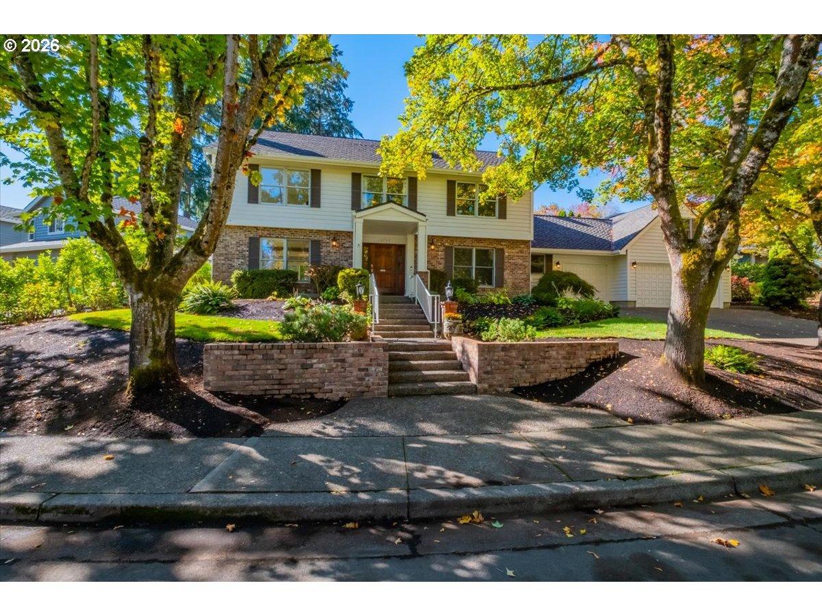 Sw Hiteon Dr, Beaverton, OR 97008