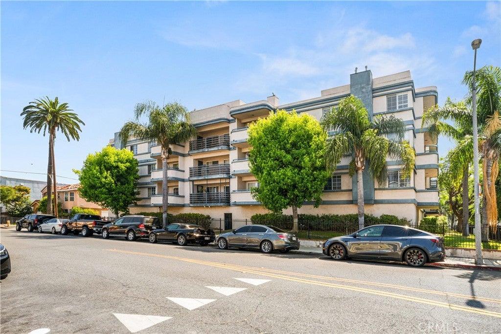 W 4th St, Long Beach, CA 90802