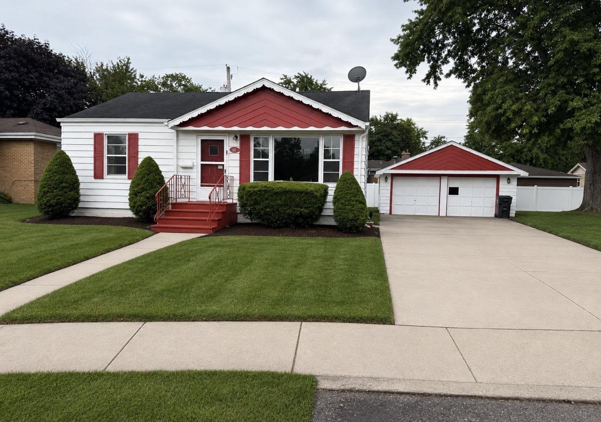 E 160th Ct, South Holland, IL 60473