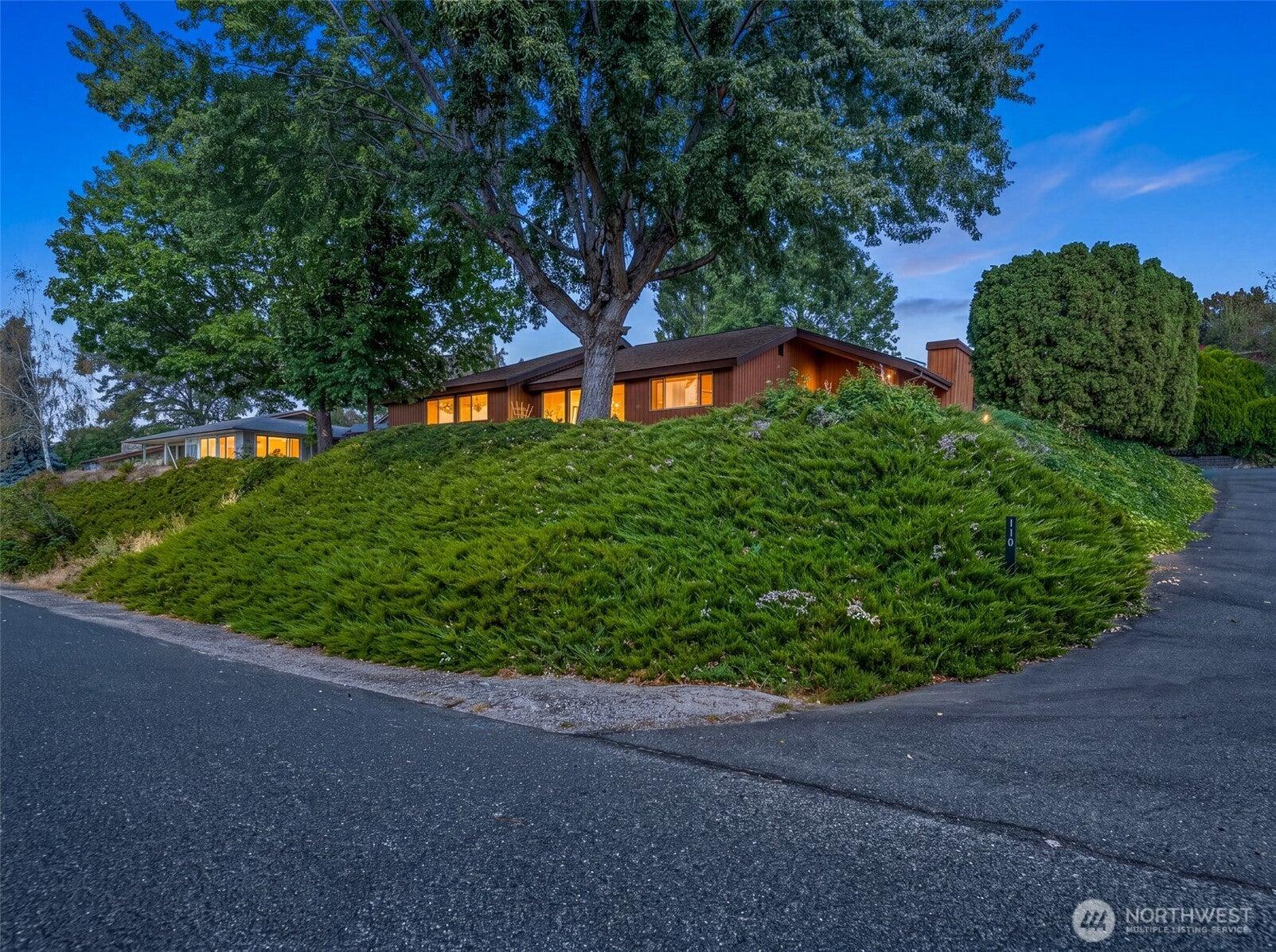 View Ridge Cir, Wenatchee, WA 98801