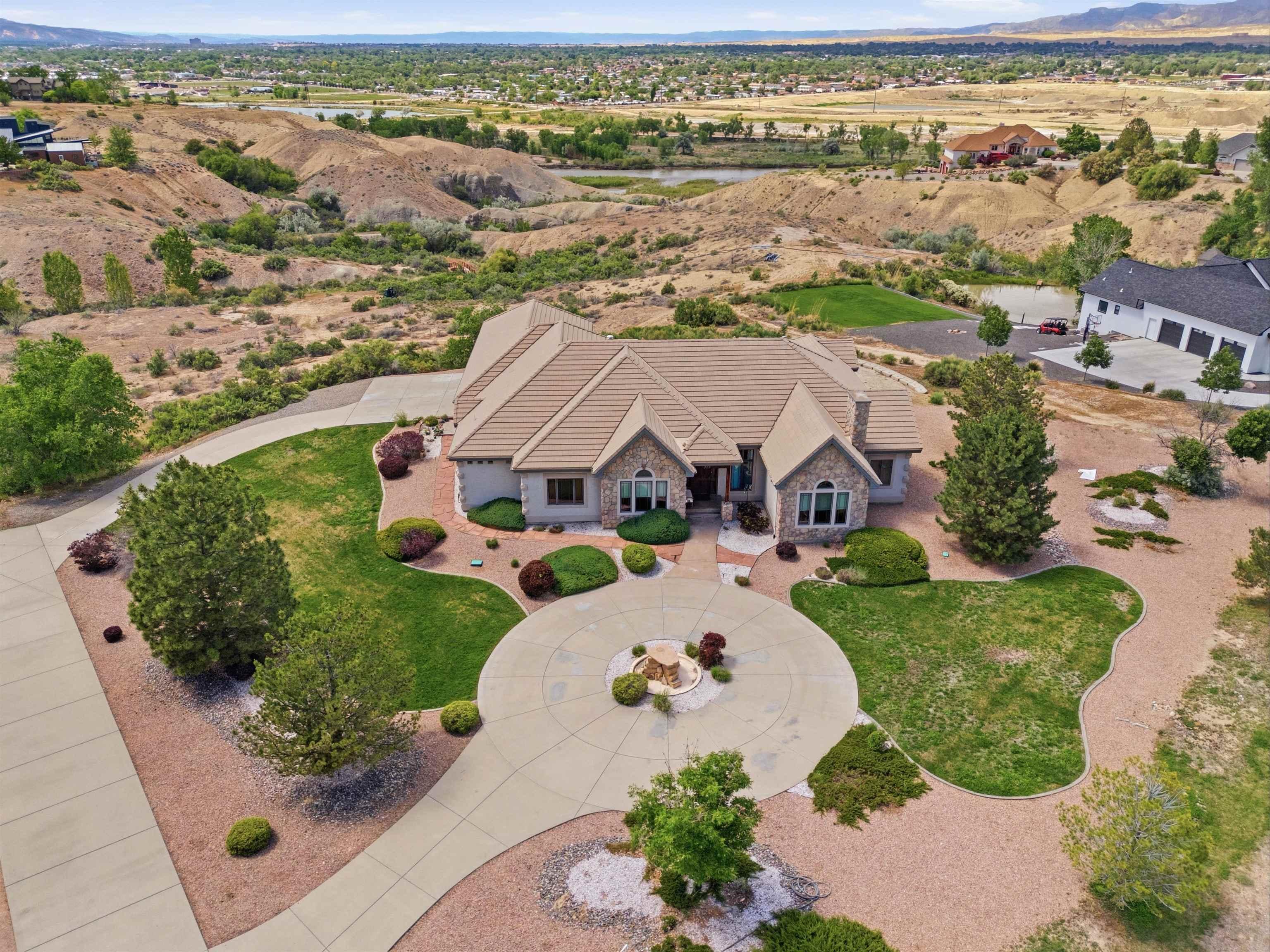 Vino Tinto Ln, Palisade, CO 81526