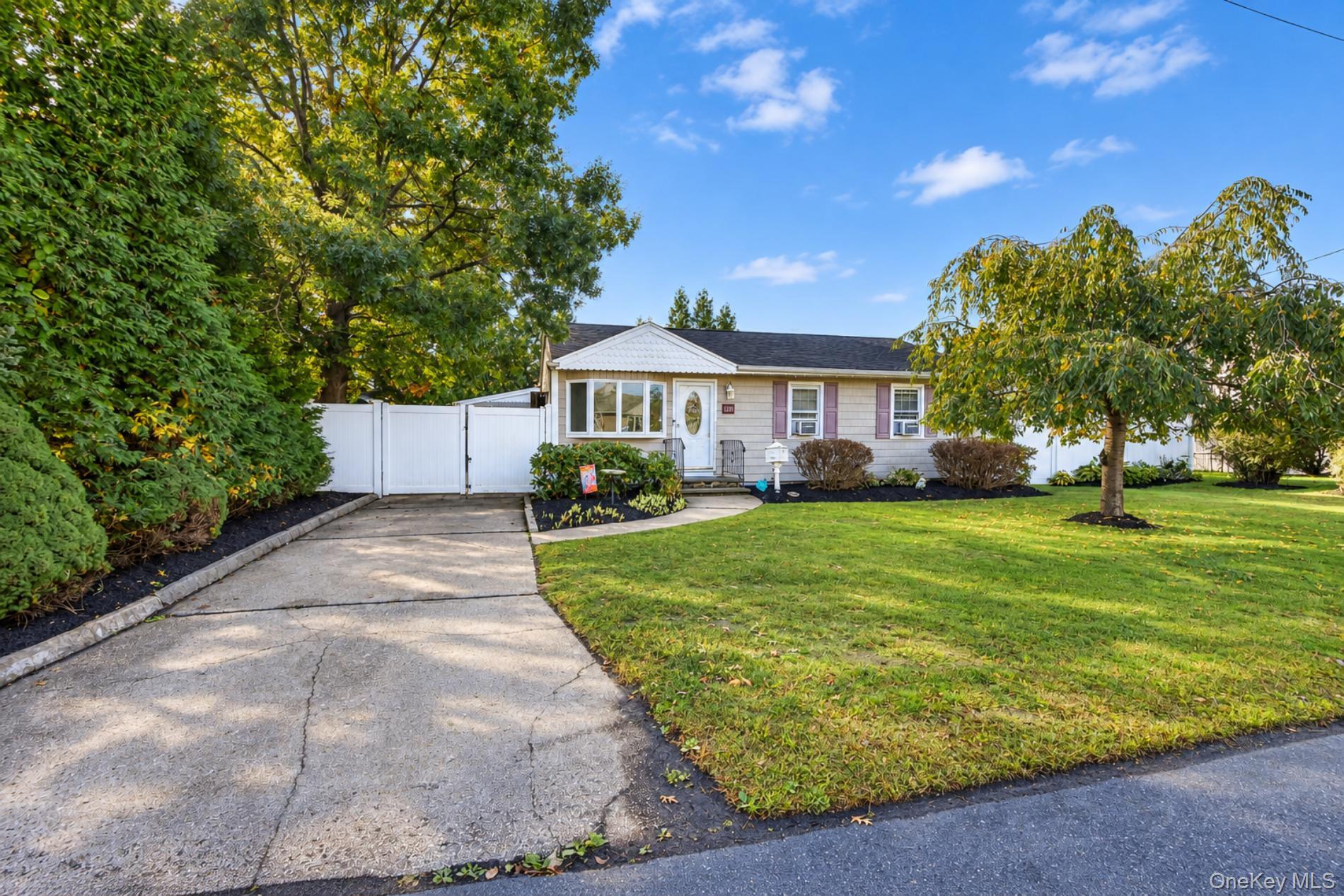 3rd St, West Babylon, NY 11704