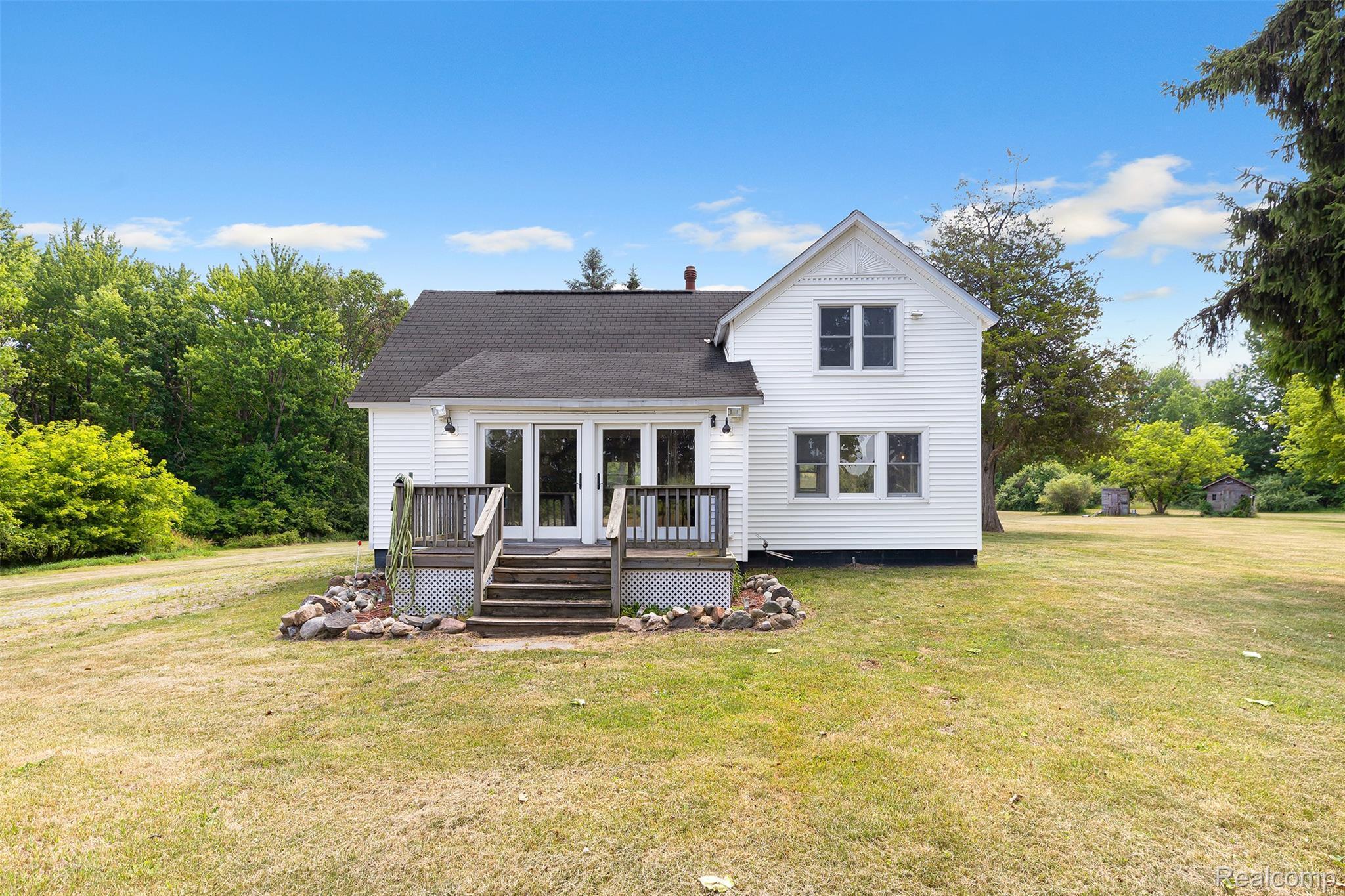 Brandes Rd, Flat Rock, MI 48134